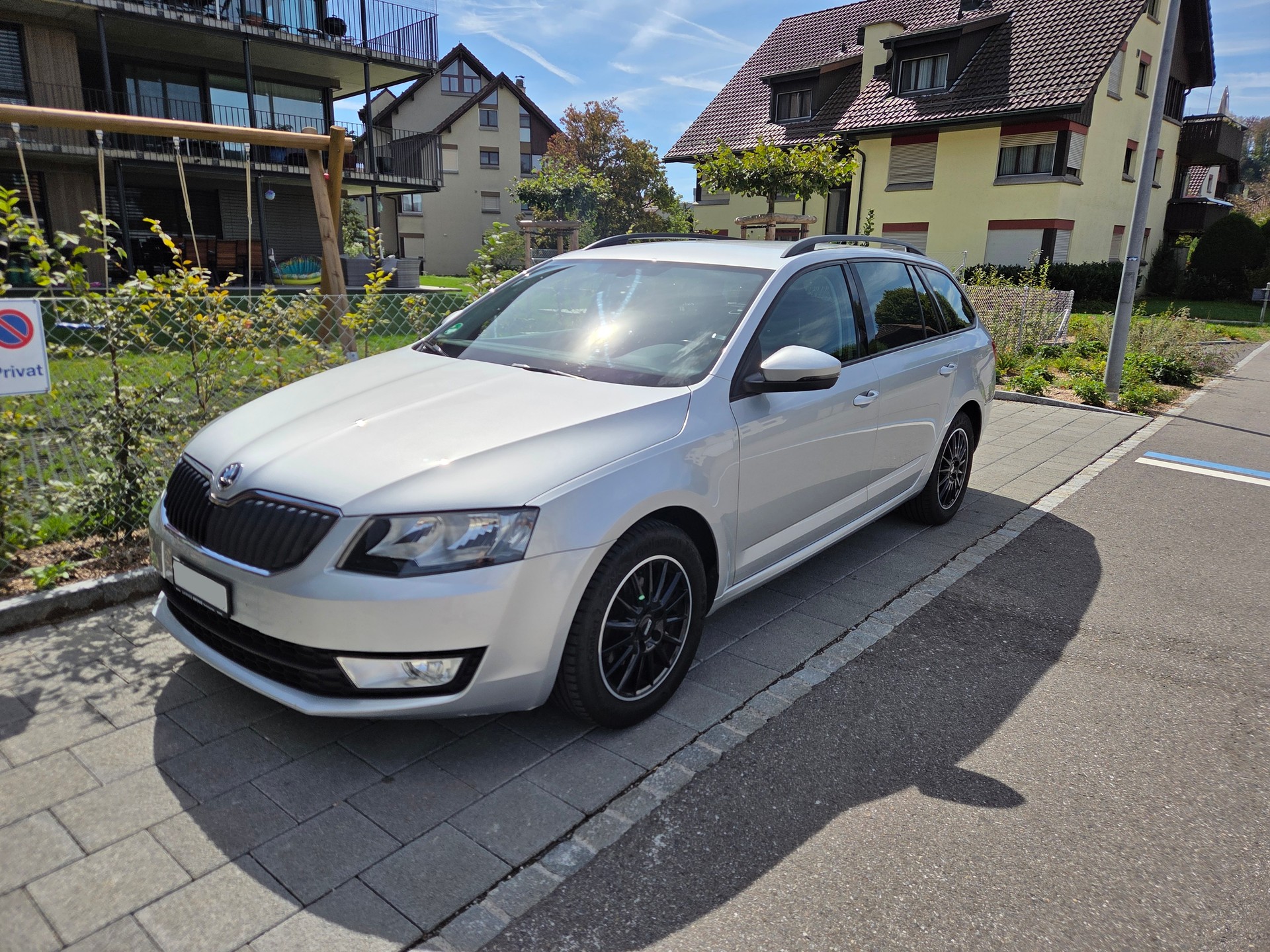 SKODA 1.6 TDI 110 Ambition-image-0