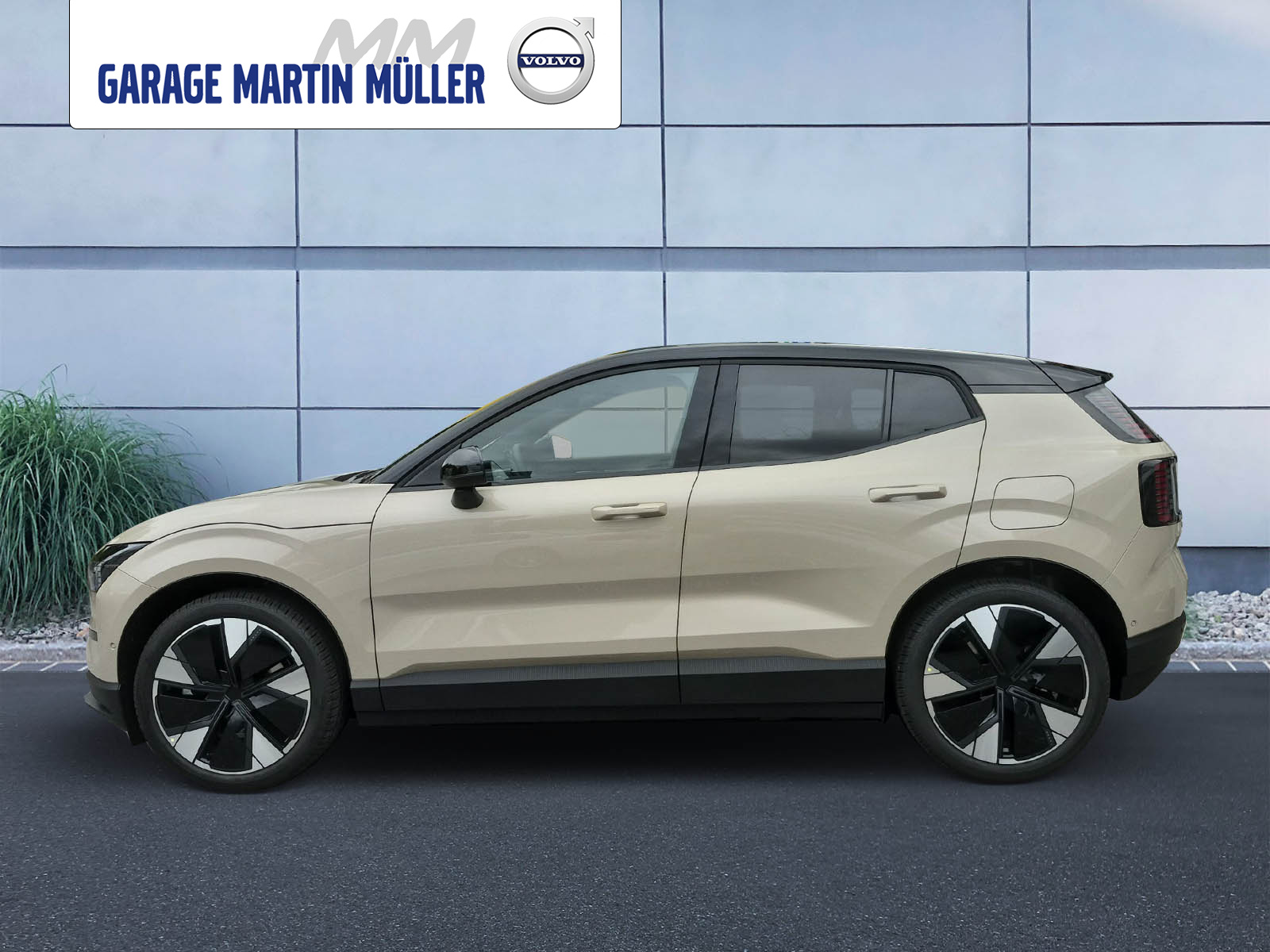 VOLVO EX 30 E60 Twin Ultra Performance AWD-image-1