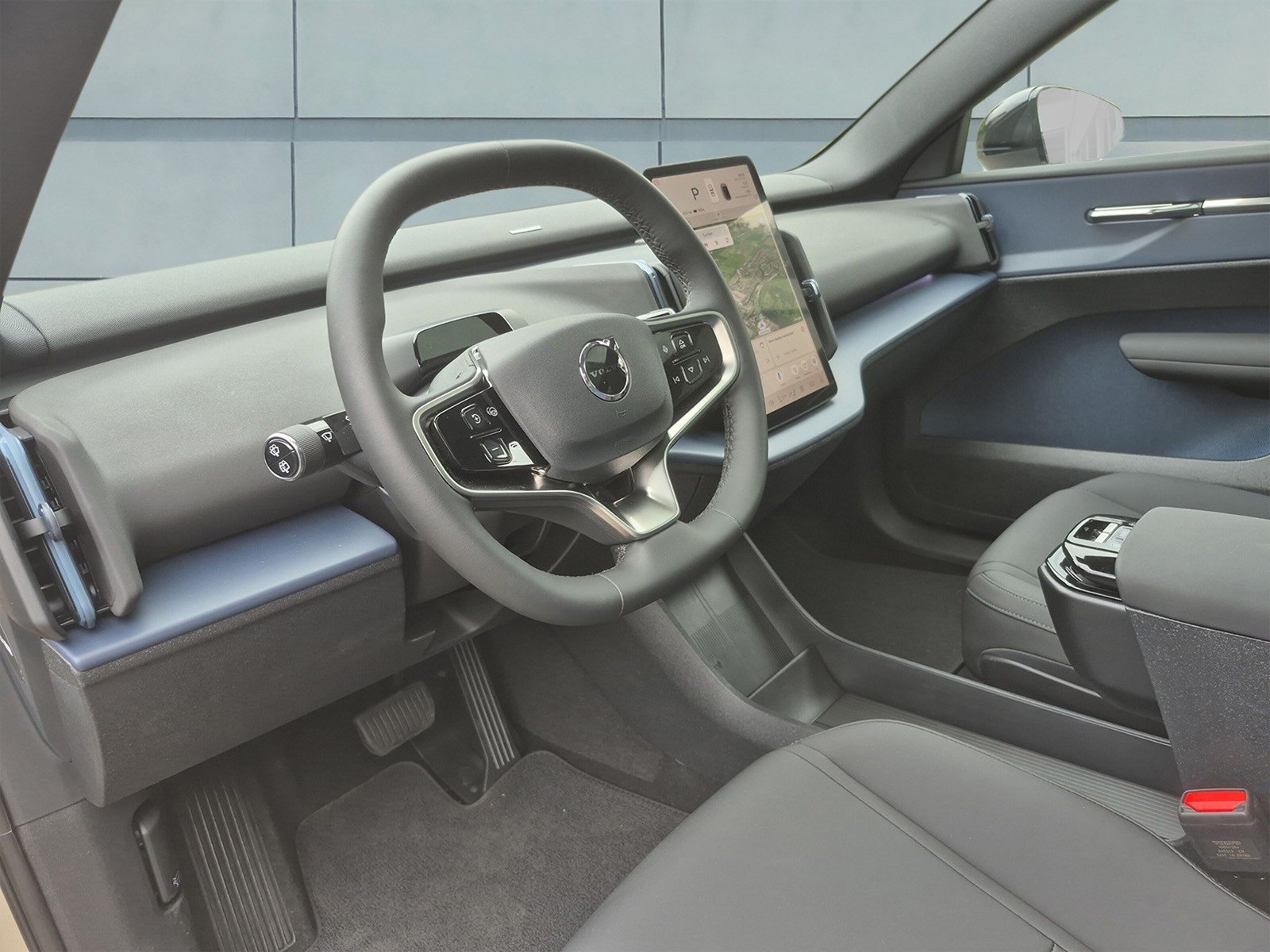 VOLVO EX 30 E60 Twin Ultra Performance AWD-image-10