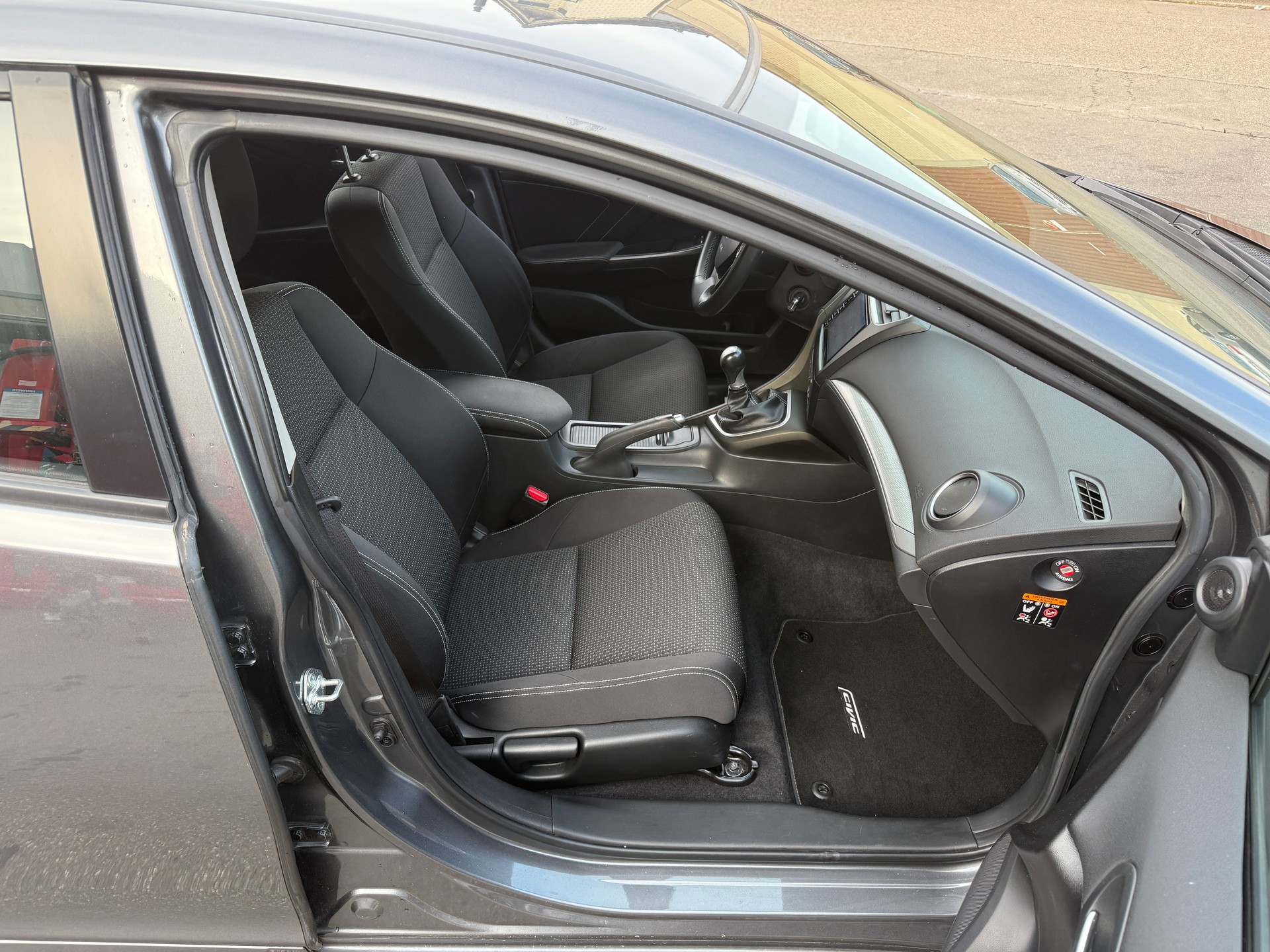 HONDA Civic 1.6 i-DTEC Elegance-image-7