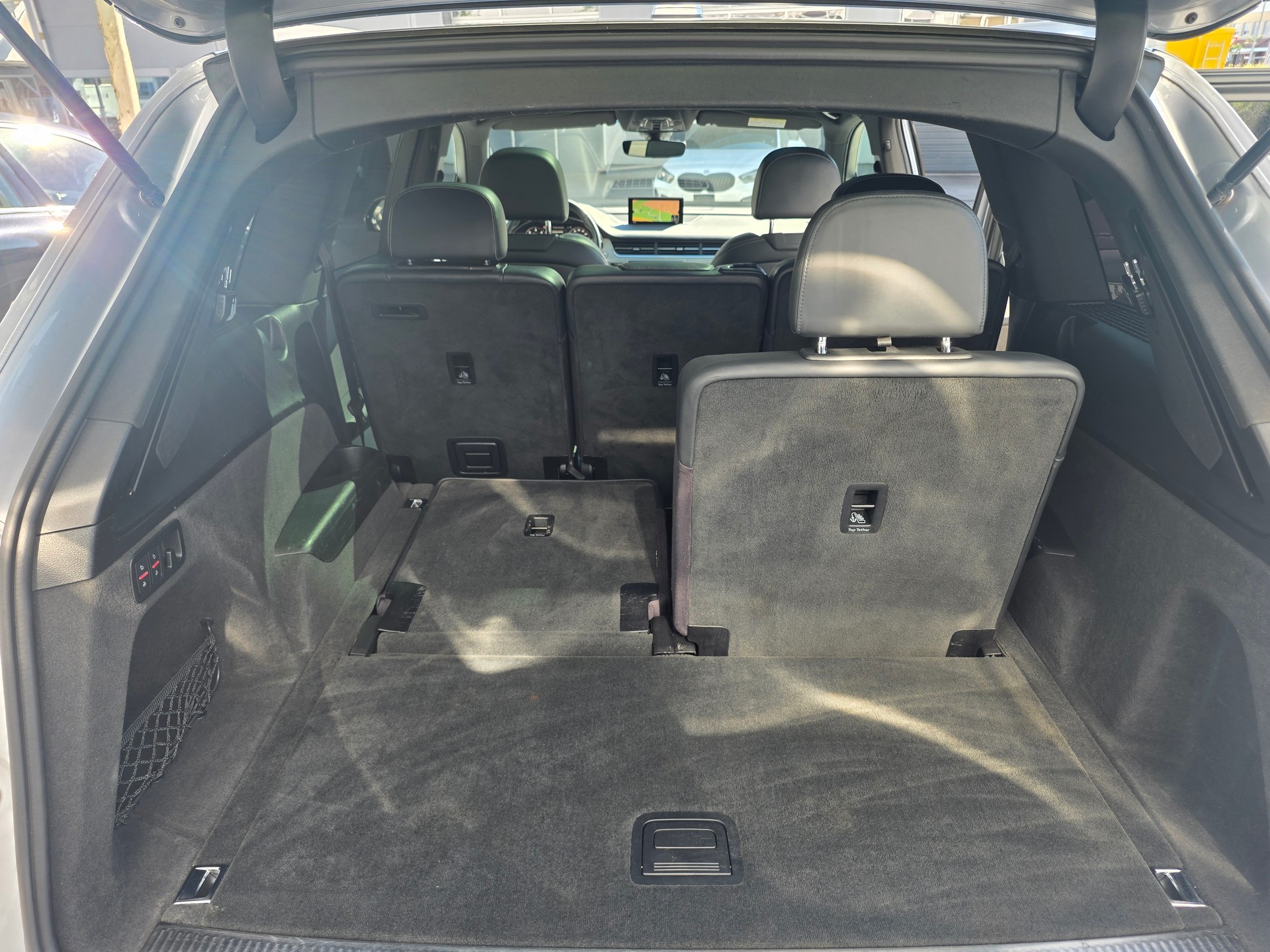 AUDI Q7 3.0 TDI quattro tiptronic // S-LINE INNEN + S-LINE AUSSEN| 7-PLÄTZER| PANORAMA| KEYLESS| MEMORY PAKET| SPURASSISTENT-image-11