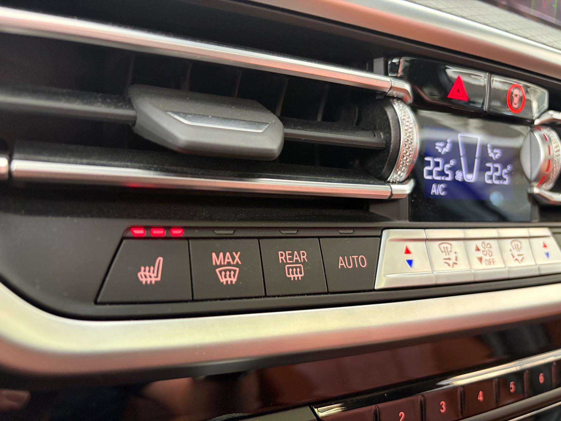 BMW X3 xDrive 48V M40d Individual | CH | Leder Braun | Pano | Driving Assist | HeadUp | Standheizung |-image-18