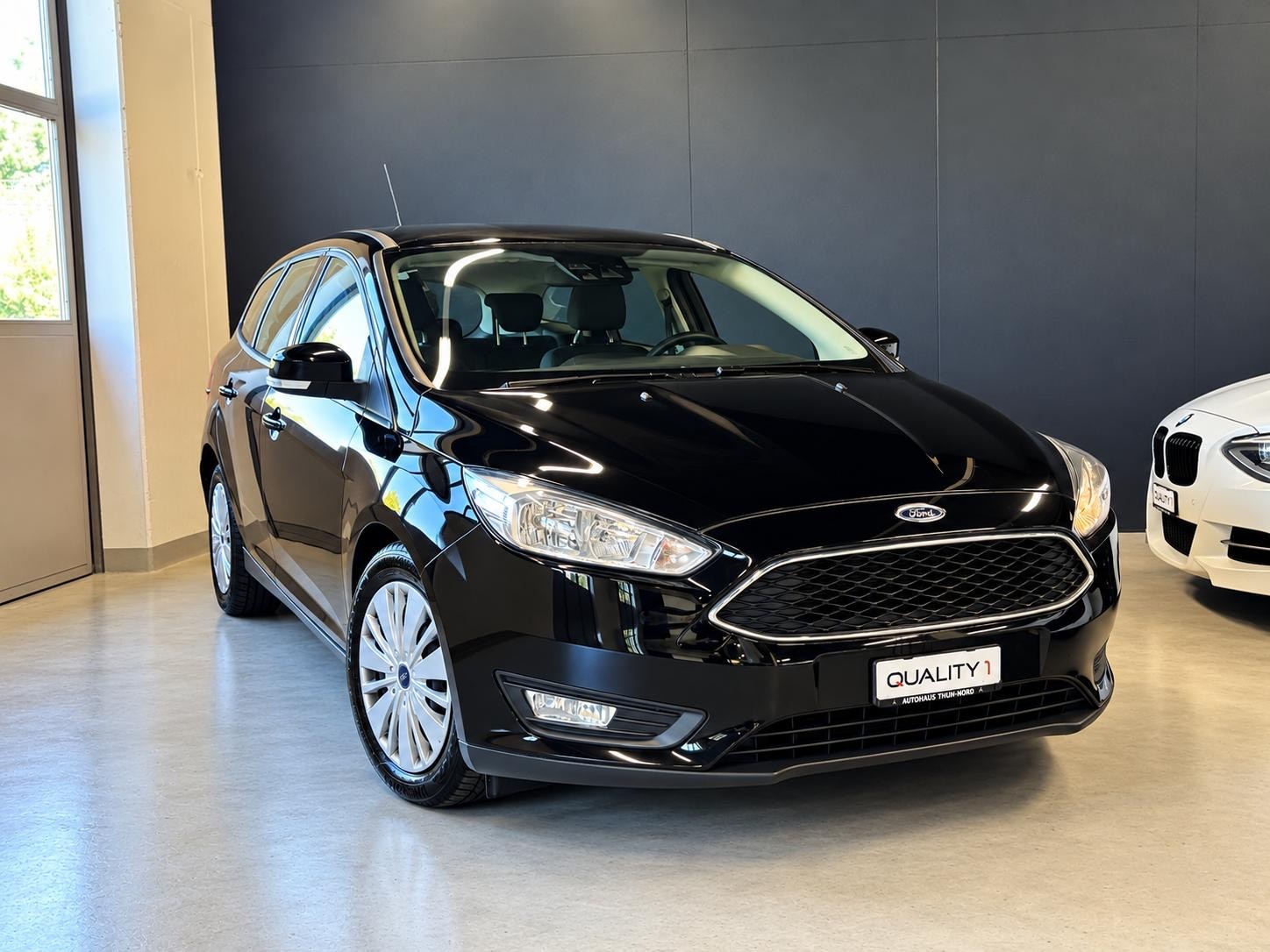 FORD Focus 1.5 TDCi Business PowerShift-image-1