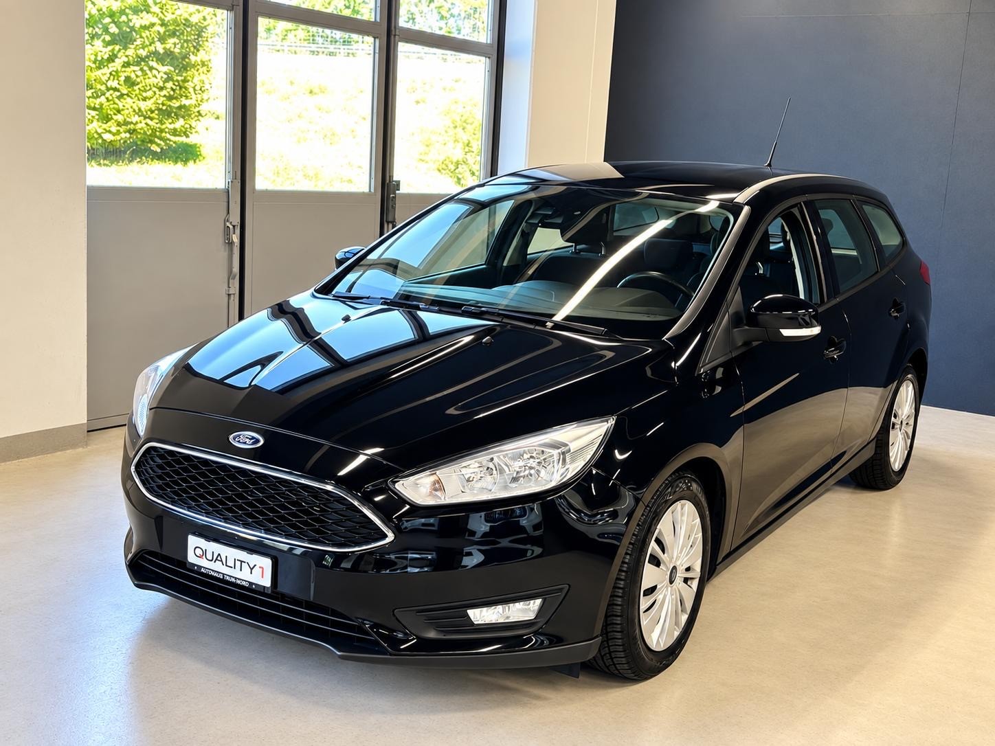 FORD Focus 1.5 TDCi Business PowerShift-image-5