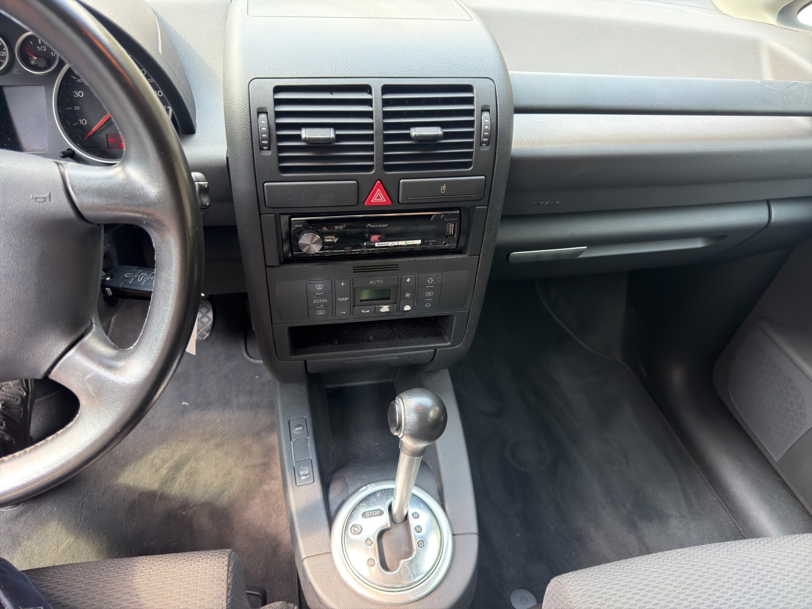 AUDI A2 1.2 TDI Eco-image-8