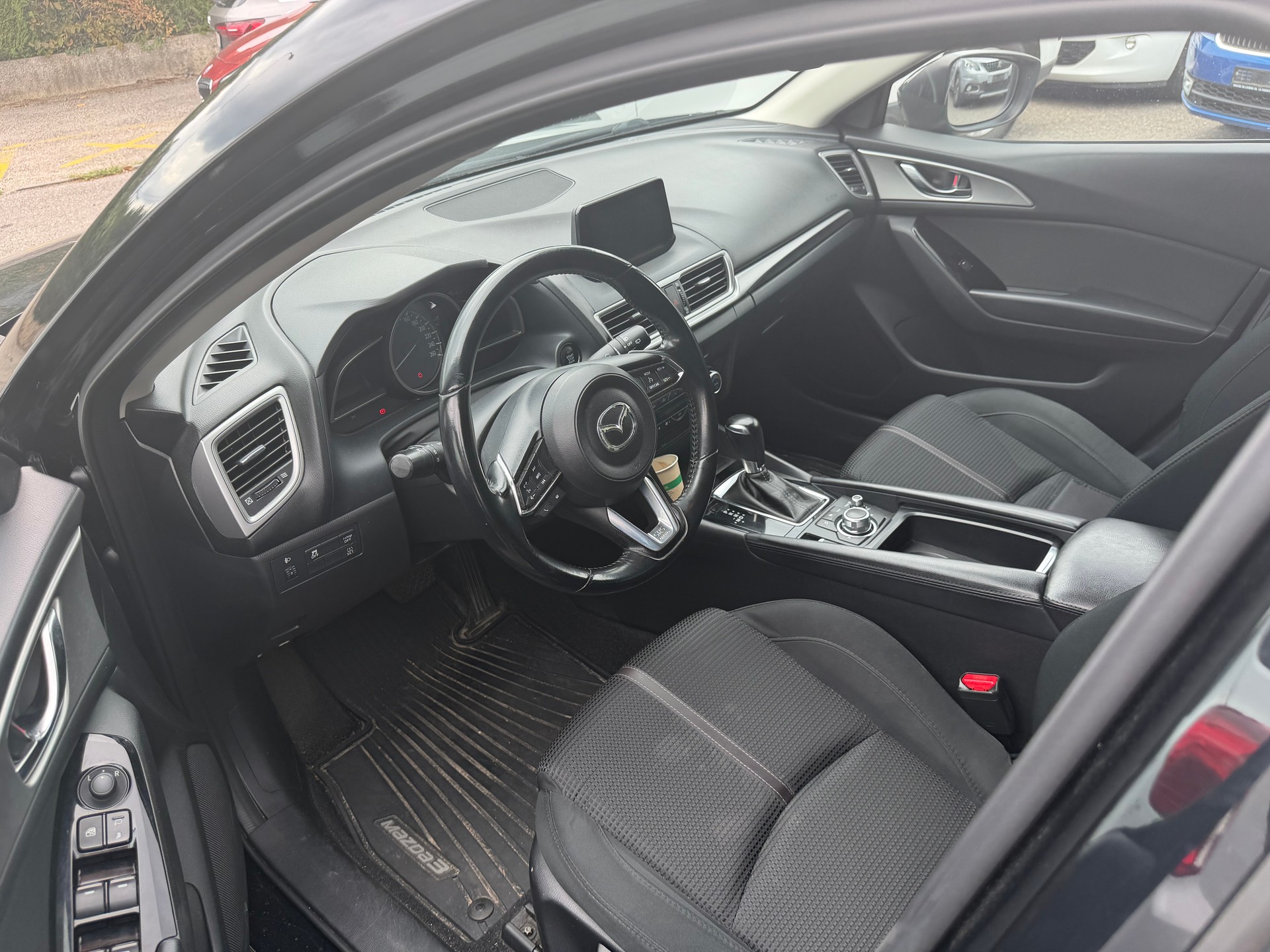 MAZDA 3 SKYACTIV-D 105 Ambition Automat-image-6