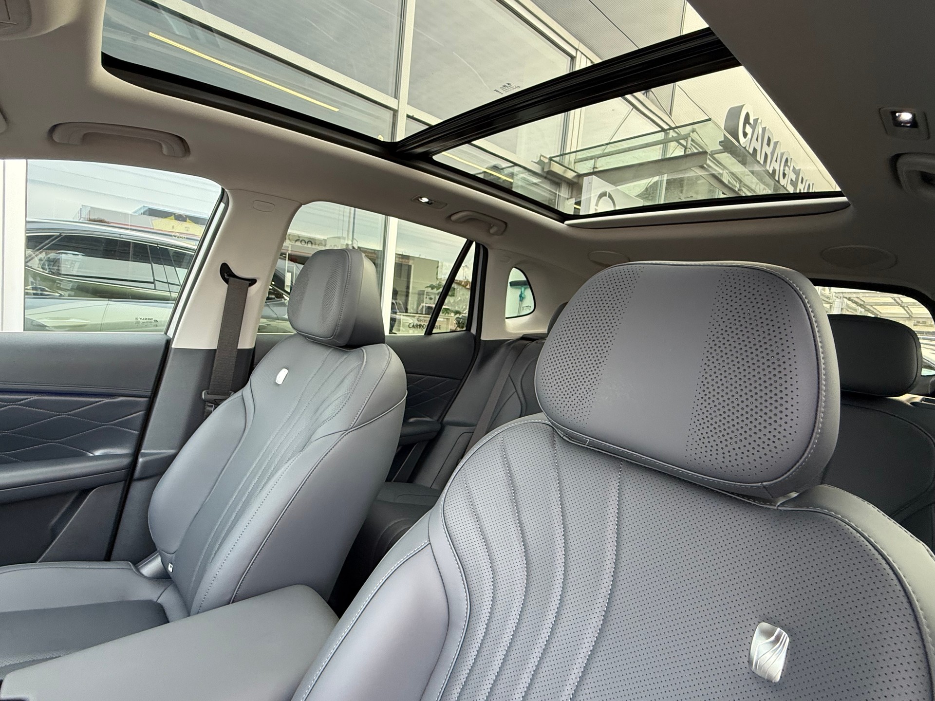 GEELY STARRAY EM-i Max+29.8 kWh vocanic grey-image-13