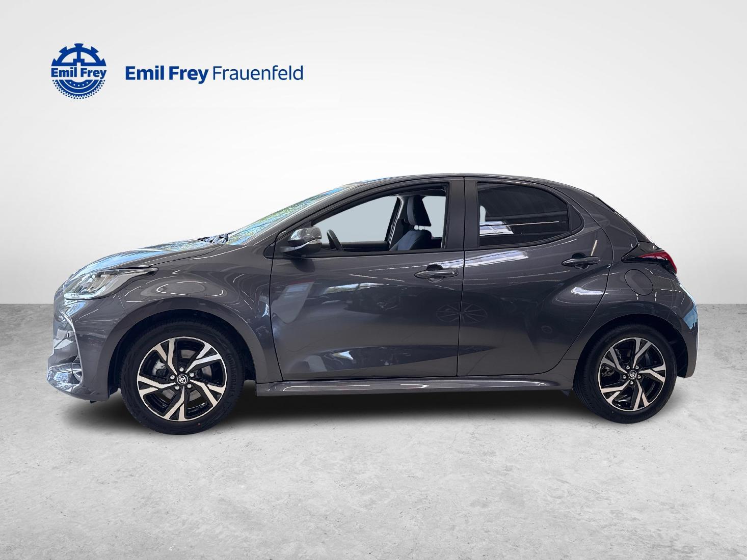 TOYOTA Yaris 1.5 VVT-i HSD Trend-image-1