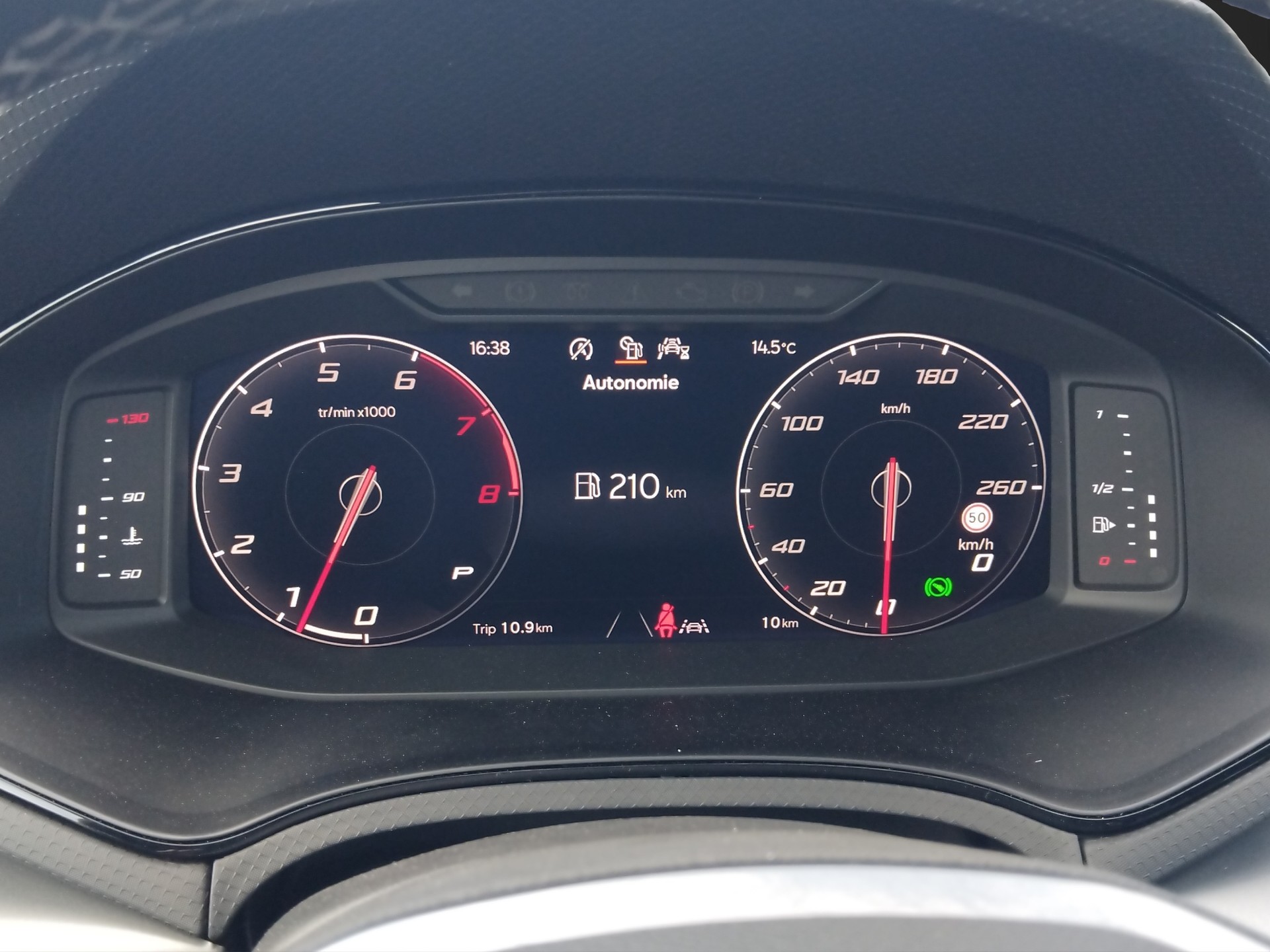 SEAT Arona 1.5 Eco TSI FR DSG-image-10