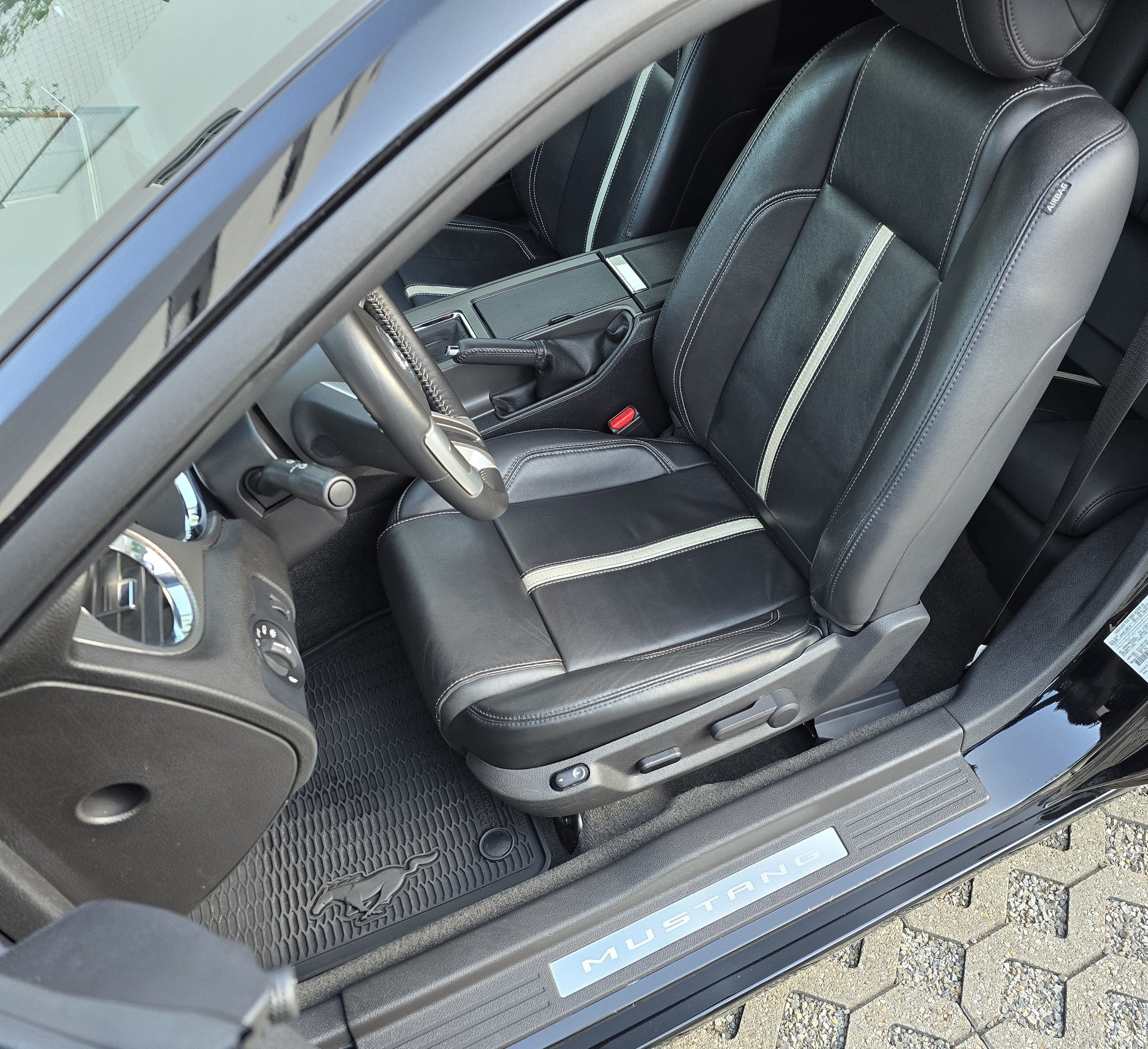 FORD MUSTANG GT 5.0-image-11