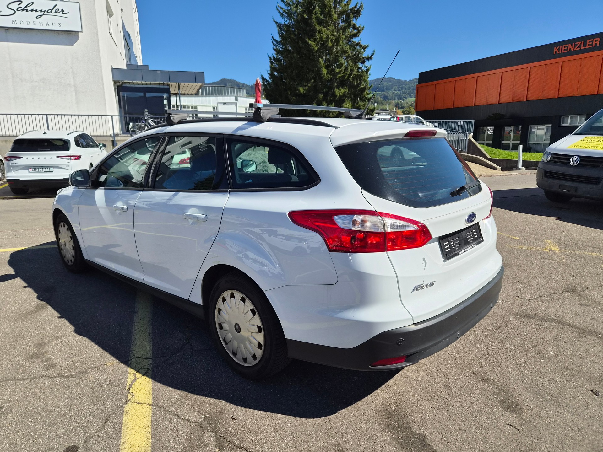 FORD Focus 1.6 TDCi ECOnetic Trend-image-3