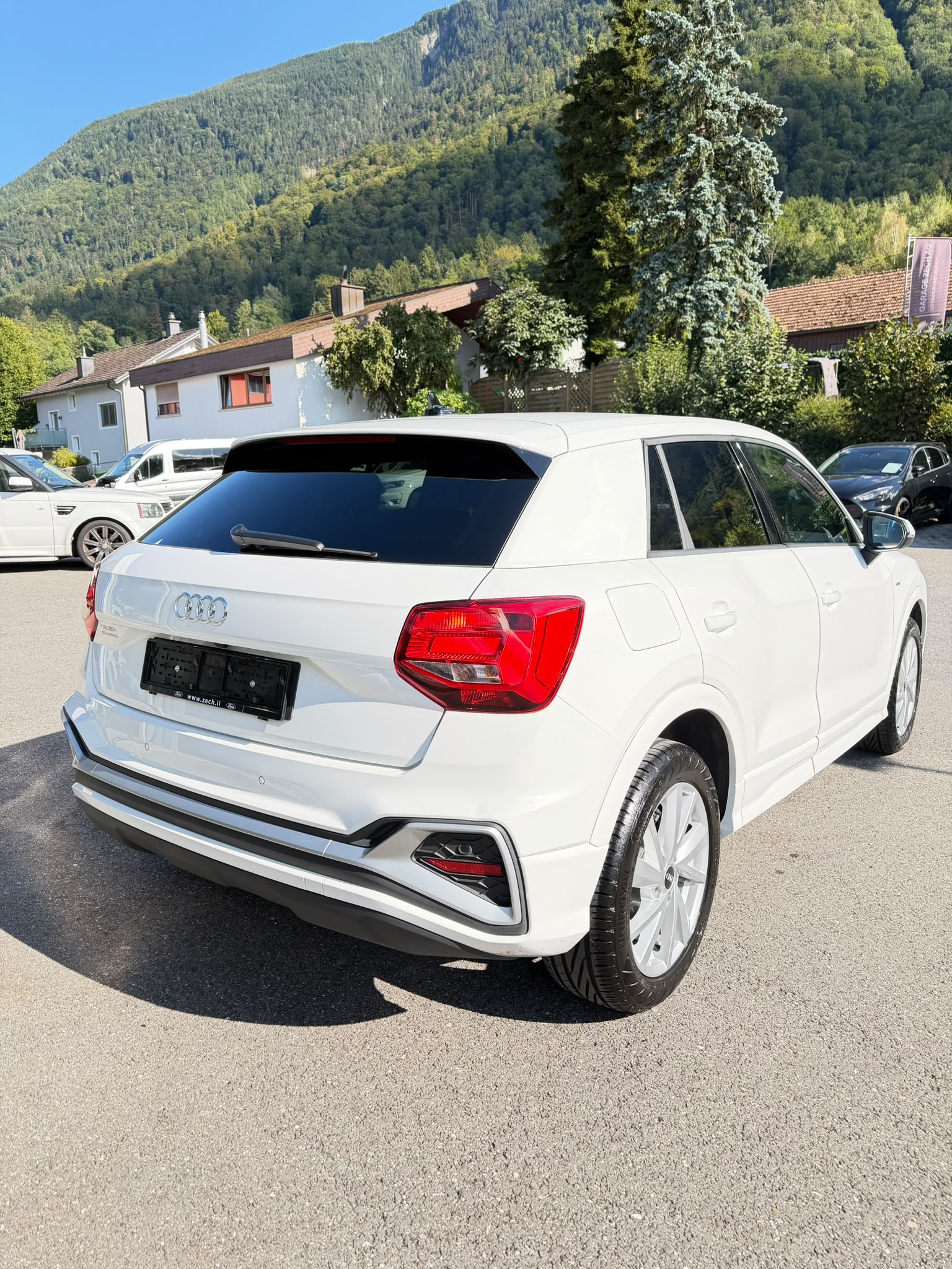 AUDI Q2 1.5 35 TFSI S Line-image-2