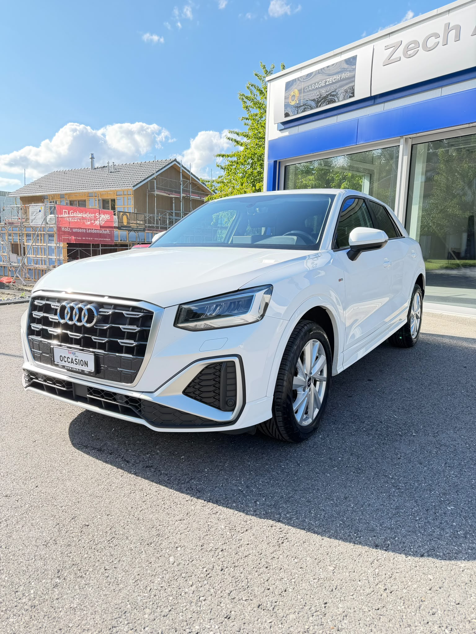 Car photo