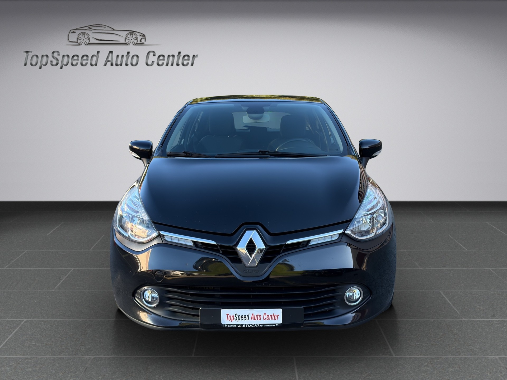 RENAULT Clio 0.9 12V Swiss Edition-image-1