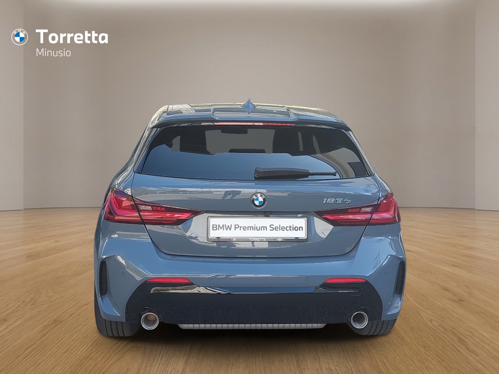 BMW 128ti Steptronic-showroom-element-3