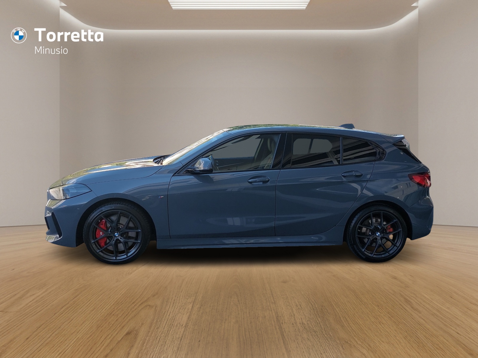 BMW 128ti Steptronic-showroom-element-1