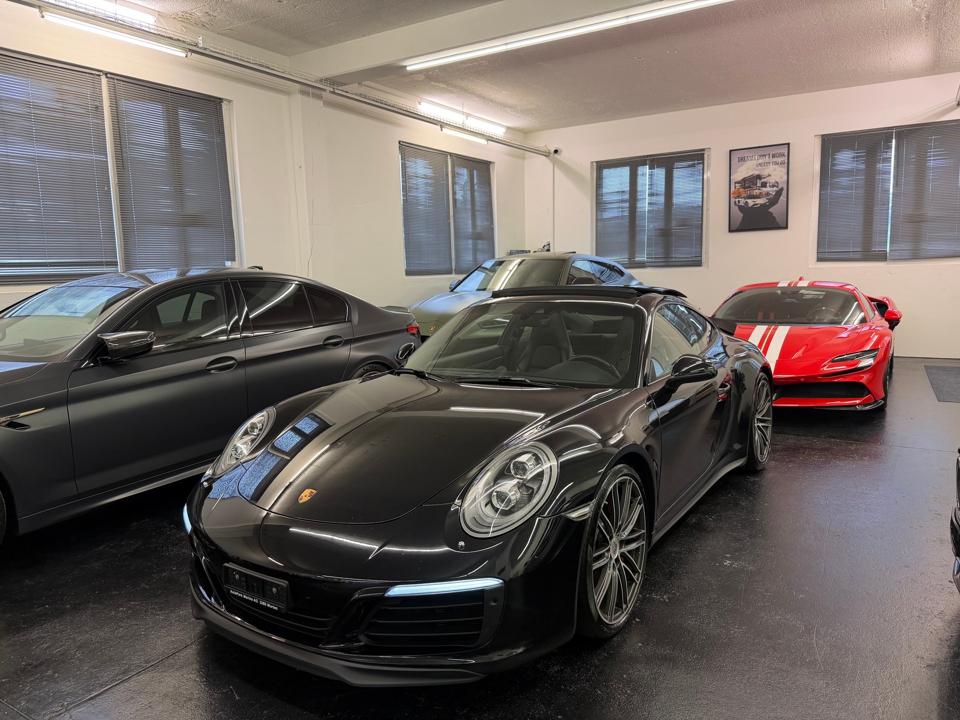 PORSCHE 911 Carrera 4S PDK-image-1