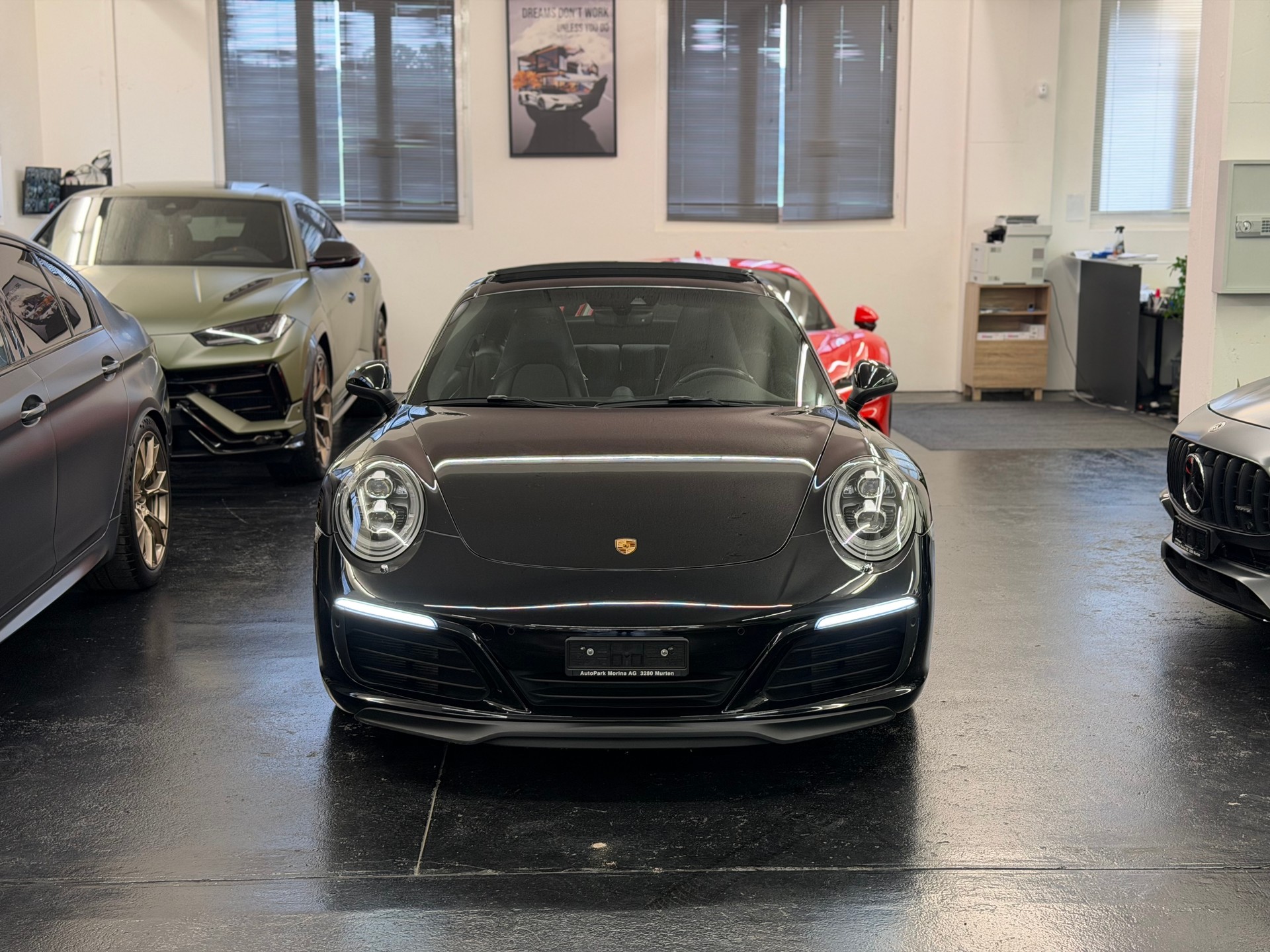 PORSCHE 911 Carrera 4S PDK-image-2