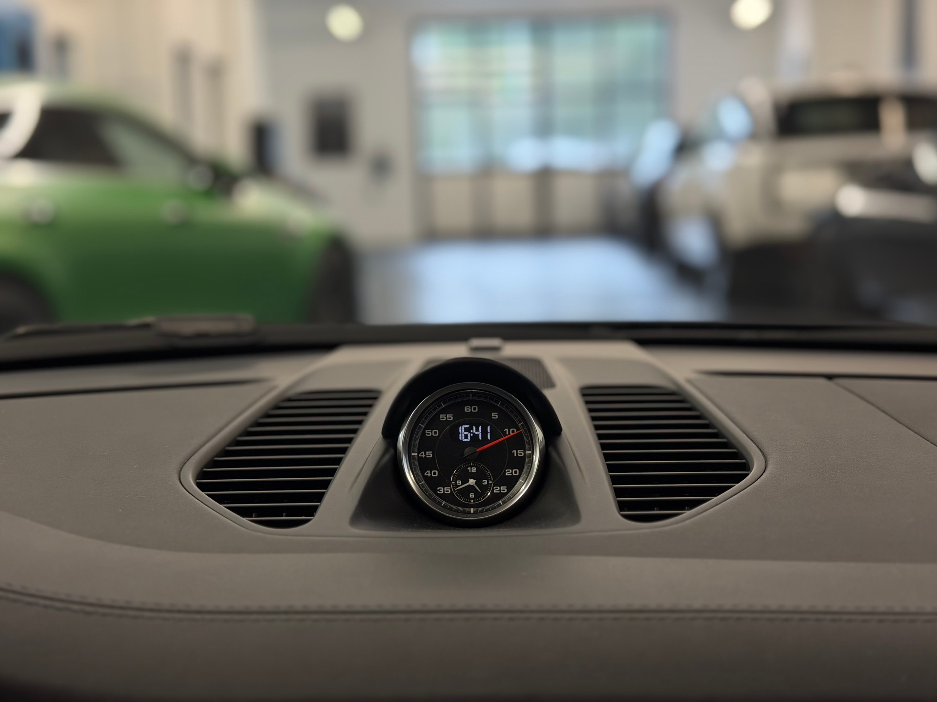 PORSCHE 911 Carrera 4S PDK-image-26