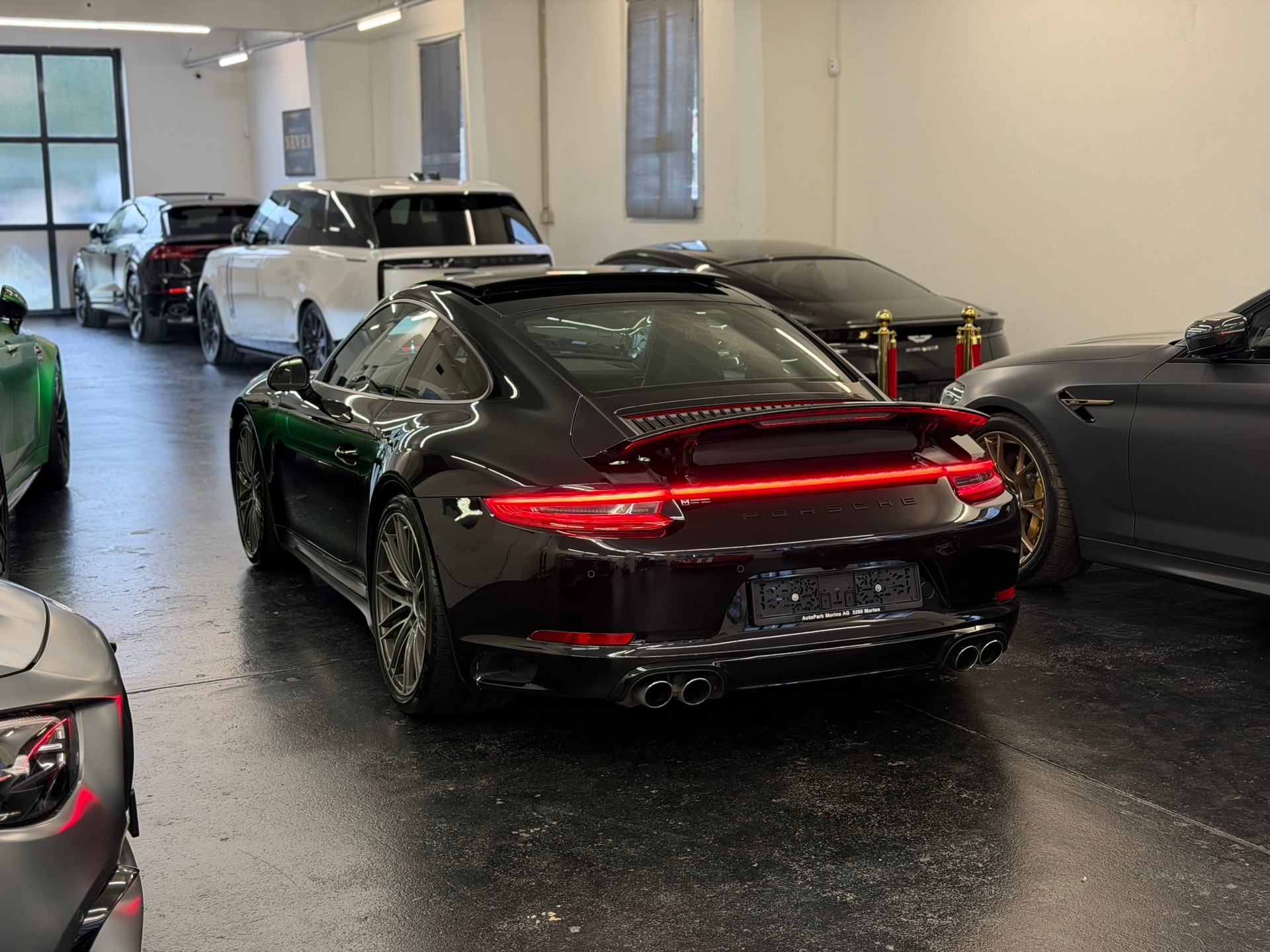 PORSCHE 911 Carrera 4S PDK-image-4