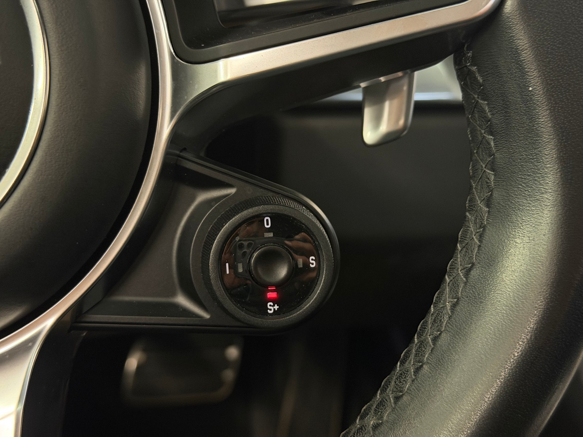 PORSCHE 911 Carrera 4S PDK-image-17