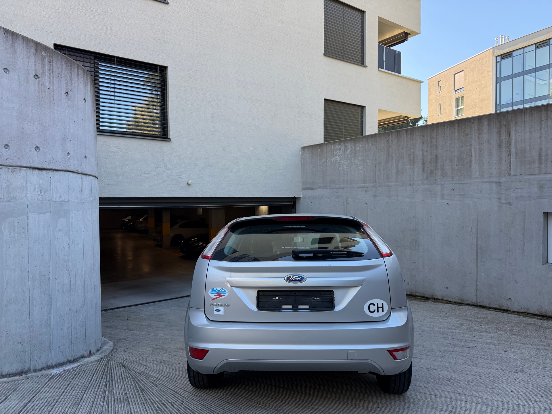 FORD Focus 1.6 Carving | frisch MFK & Service | Zahnriemen neu | top Zustand | 8-fach | Klima-image-6