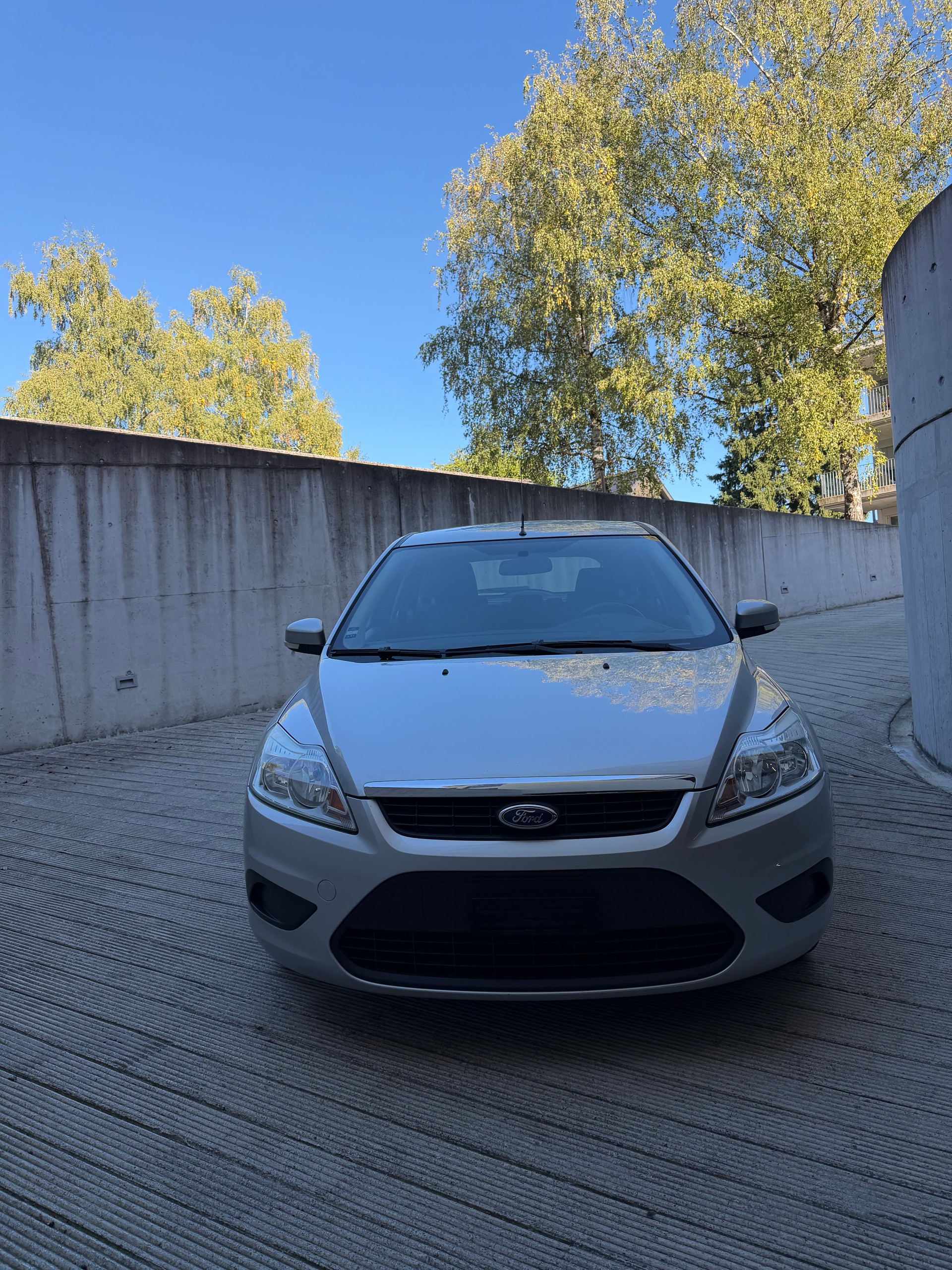 FORD Focus 1.6 Carving | frisch MFK & Service | Zahnriemen neu | top Zustand | 8-fach | Klima-image-2