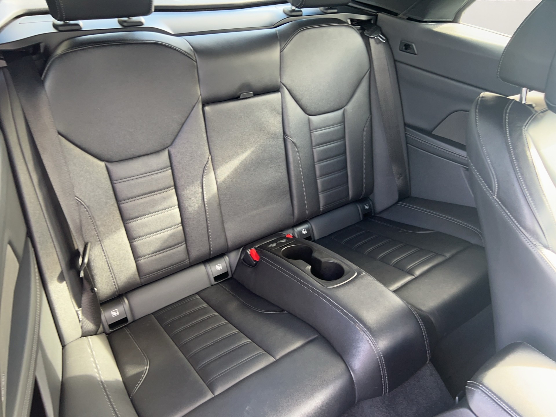 BMW M440i xDrive 48V Cabrio-image-18