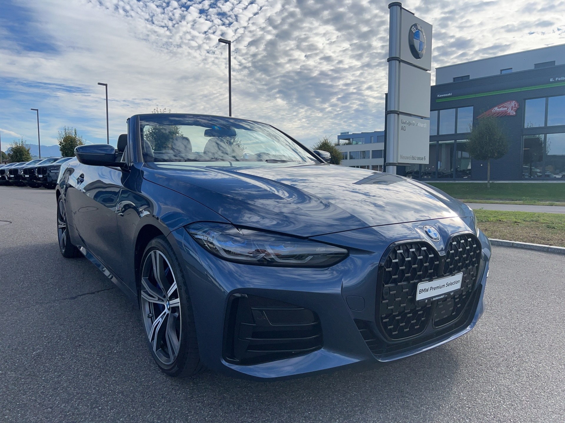 BMW M440i xDrive 48V Cabrio-image-21