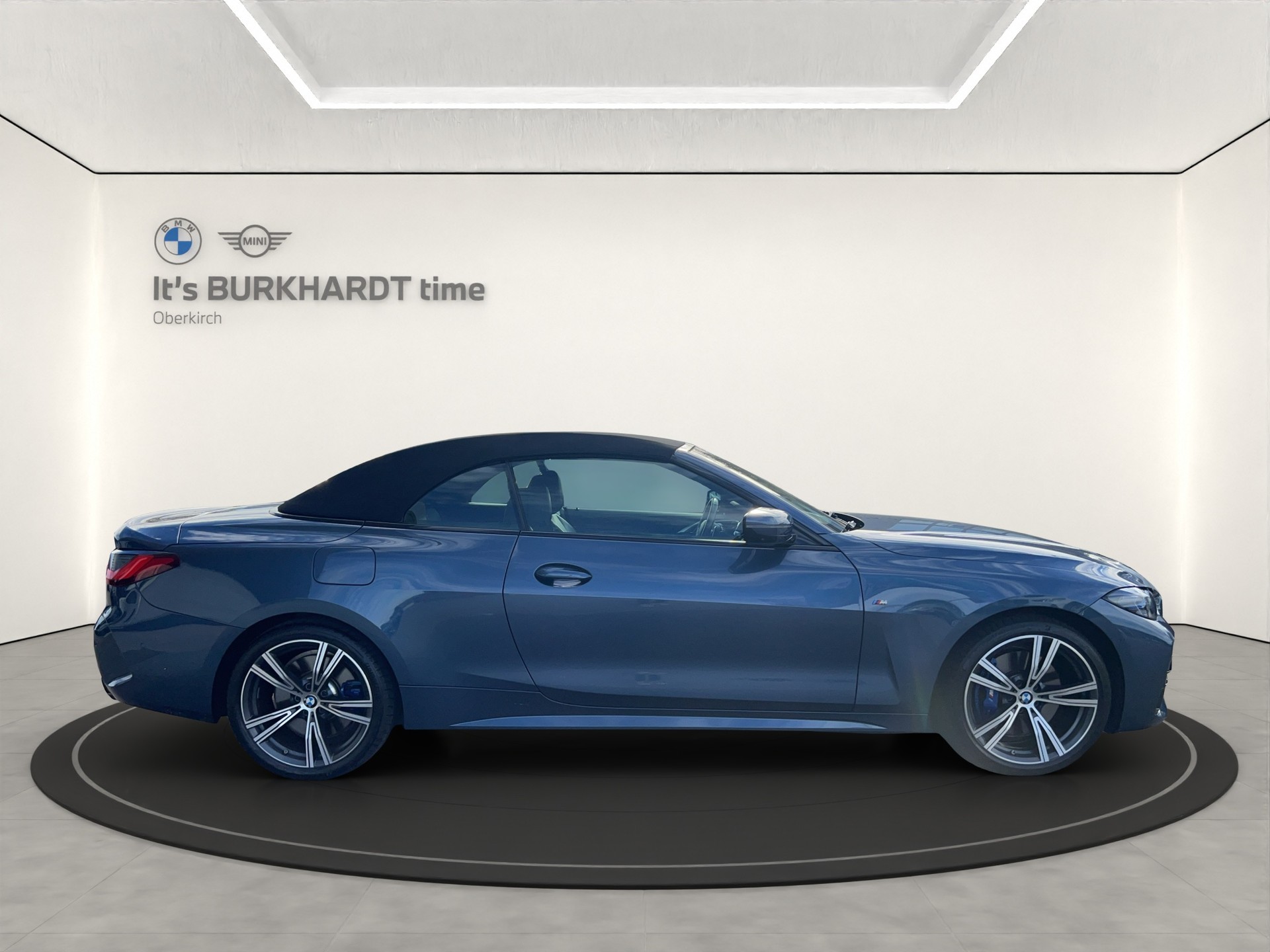 BMW M440i xDrive 48V Cabrio-image-5