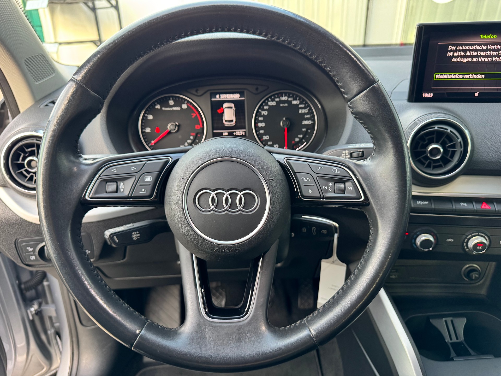 AUDI Q2 30 TFSI Sport+Navigation+Bluetooth+Klima+Parksensoren+8-fach bereift+Sitzheizung+frisch ab MFK/Service+-image-12