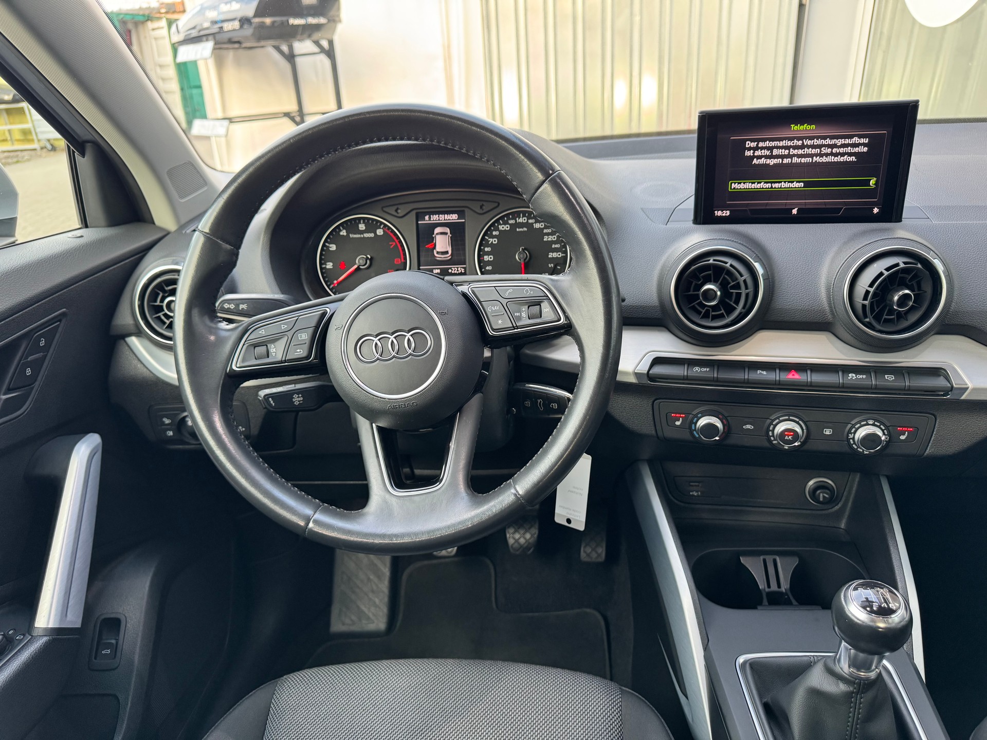 AUDI Q2 30 TFSI Sport+Navigation+Bluetooth+Klima+Parksensoren+8-fach bereift+Sitzheizung+frisch ab MFK/Service+-image-11