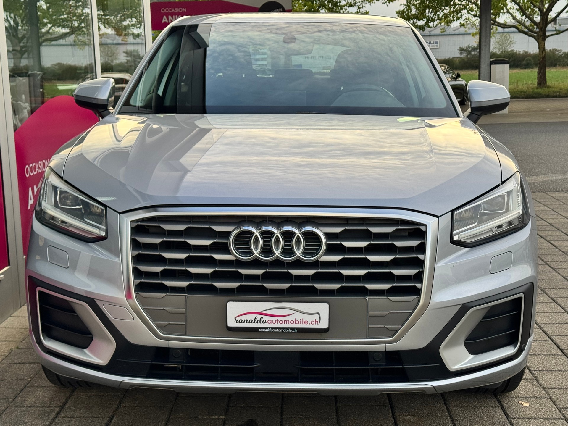 AUDI Q2 30 TFSI Sport+Navigation+Bluetooth+Klima+Parksensoren+8-fach bereift+Sitzheizung+frisch ab MFK/Service+-image-3