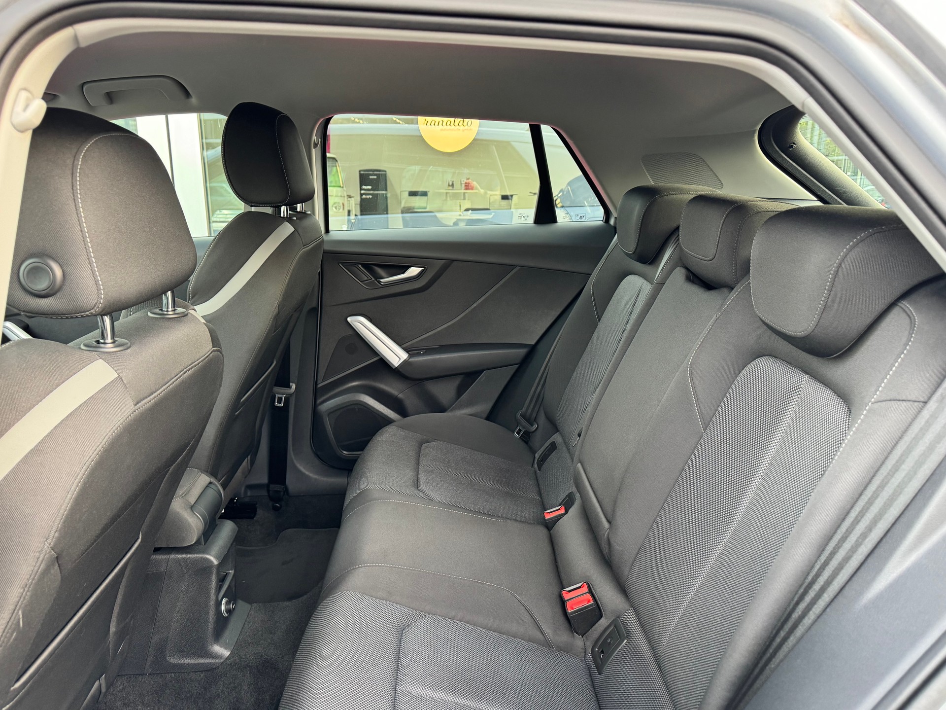 AUDI Q2 30 TFSI Sport+Navigation+Bluetooth+Klima+Parksensoren+8-fach bereift+Sitzheizung+frisch ab MFK/Service+-image-8