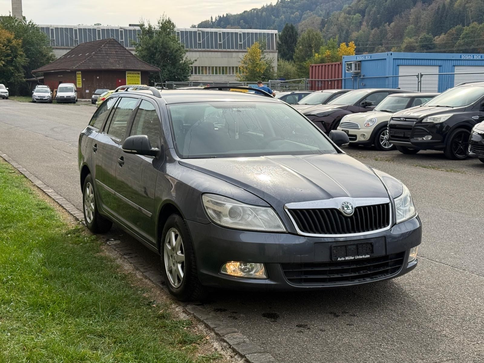 SKODA Octavia Combi 1.6 TDI Ambition DSG-image-5