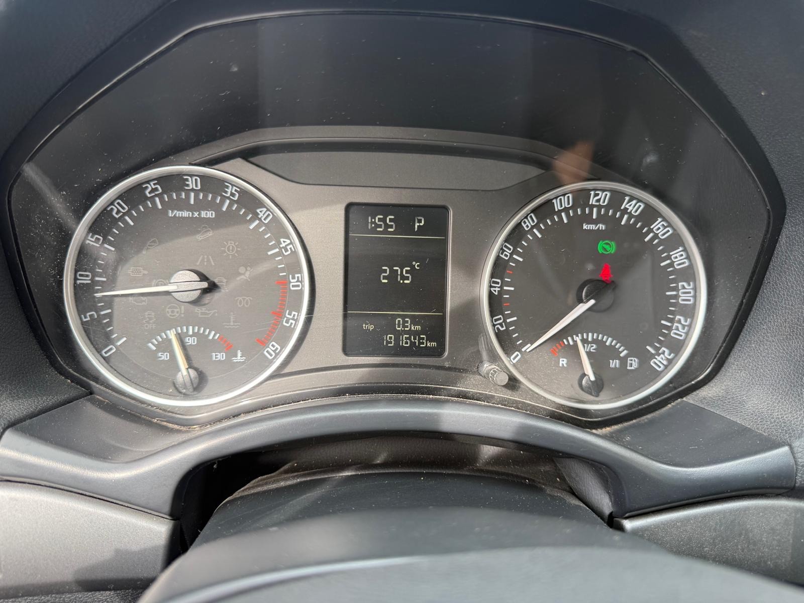 SKODA Octavia Combi 1.6 TDI Ambition DSG-image-8