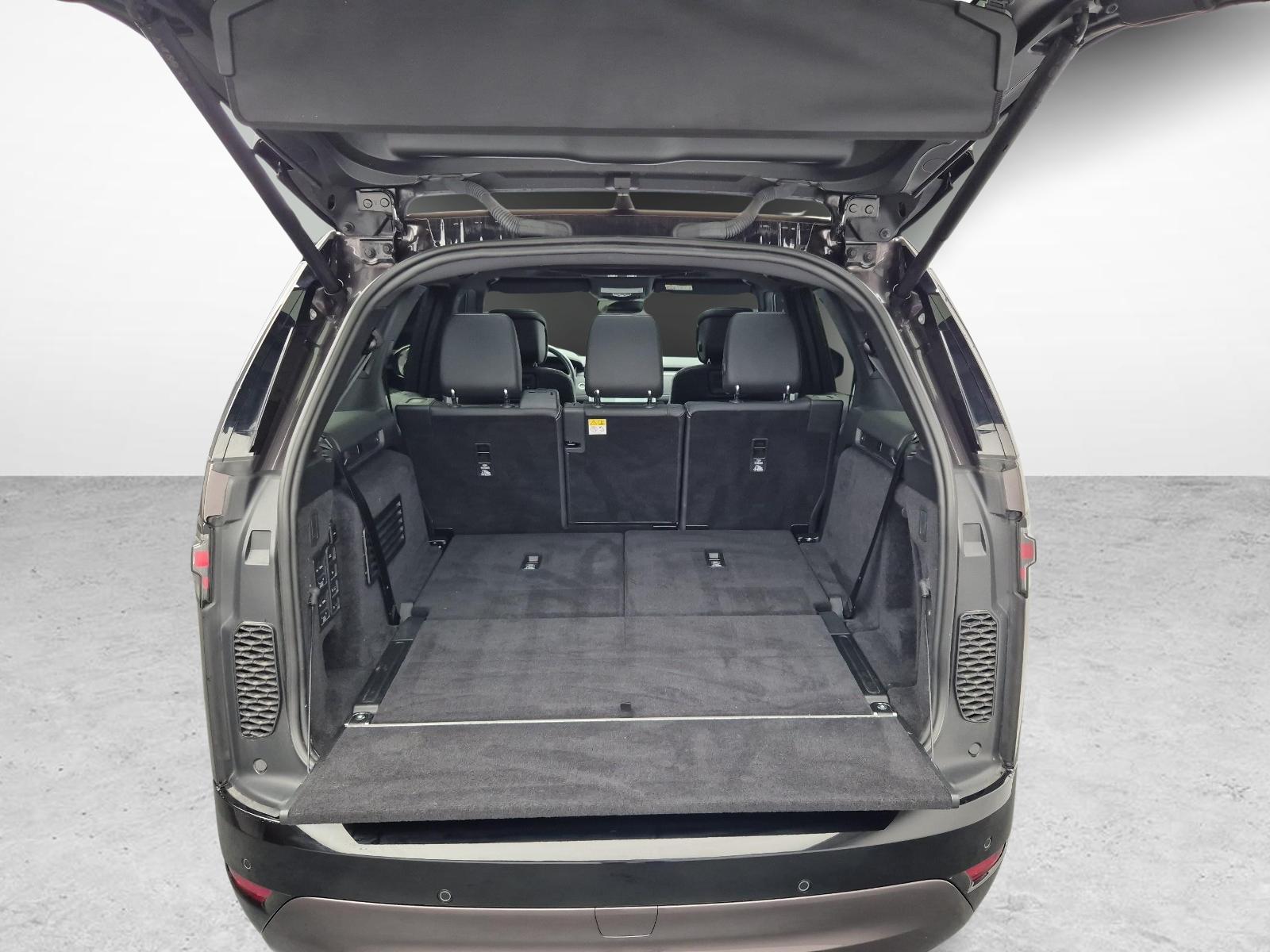 LAND ROVER Discovery 3.0 D I6 300 Dynamic HSE 7 Plätzer-image-14