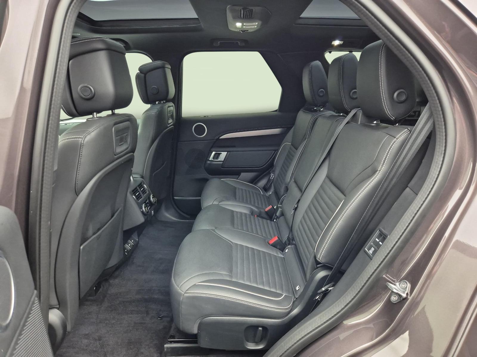 LAND ROVER Discovery 3.0 D I6 300 Dynamic HSE 7 Plätzer-image-3
