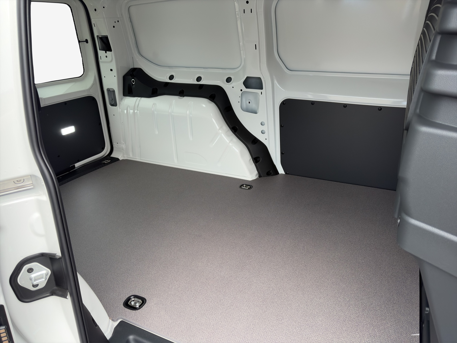 VW Caddy Cargo 1.5TSI Maxi Entry-image-11