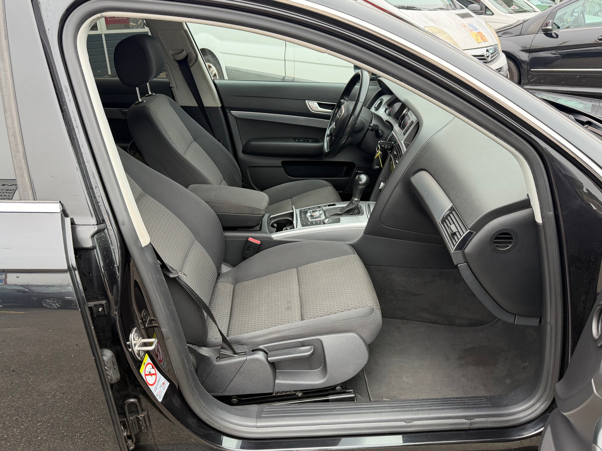 AUDI A6 Avant 2.7 V6 TDI multitronic-image-9