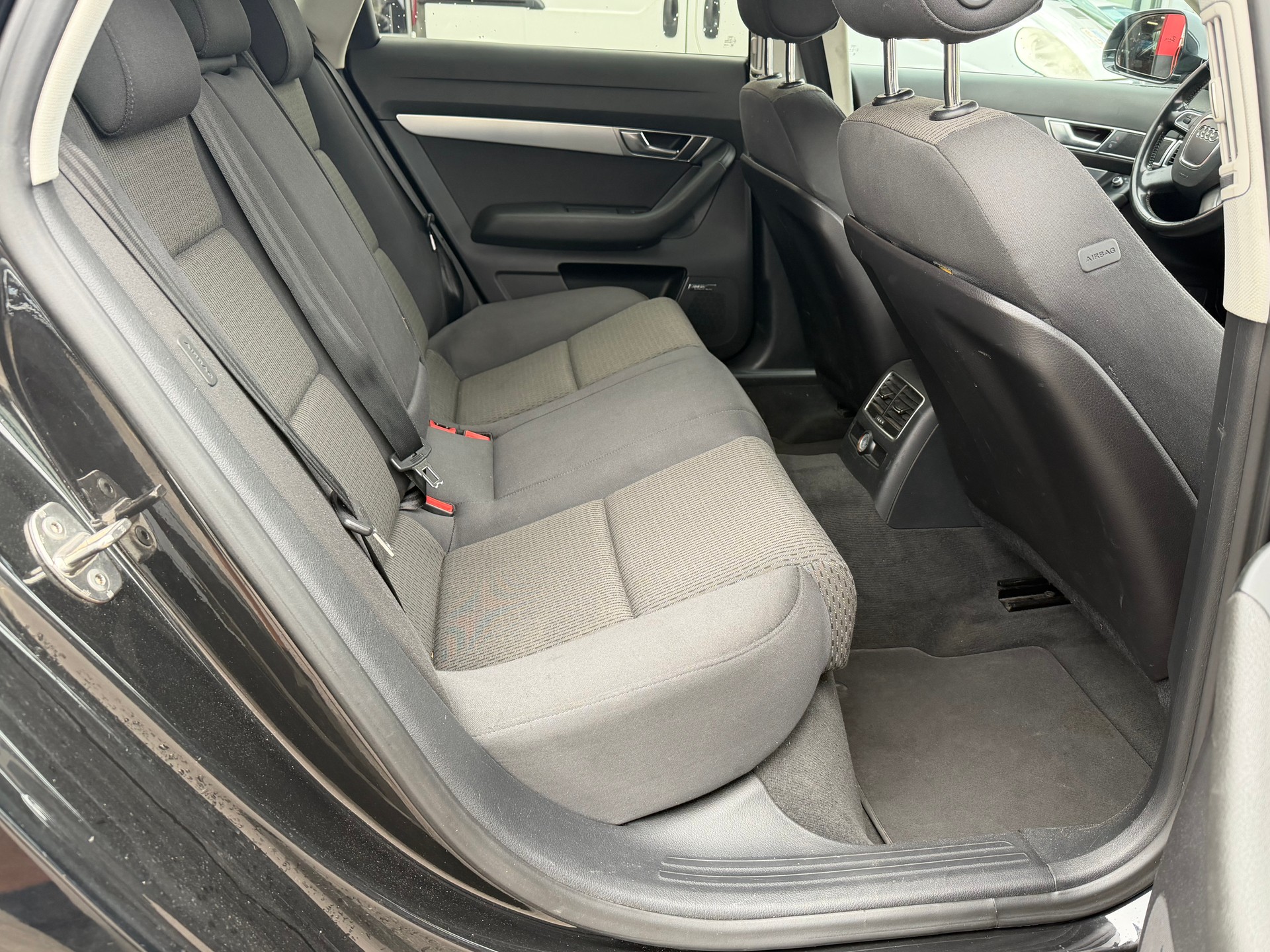AUDI A6 Avant 2.7 V6 TDI multitronic-image-11