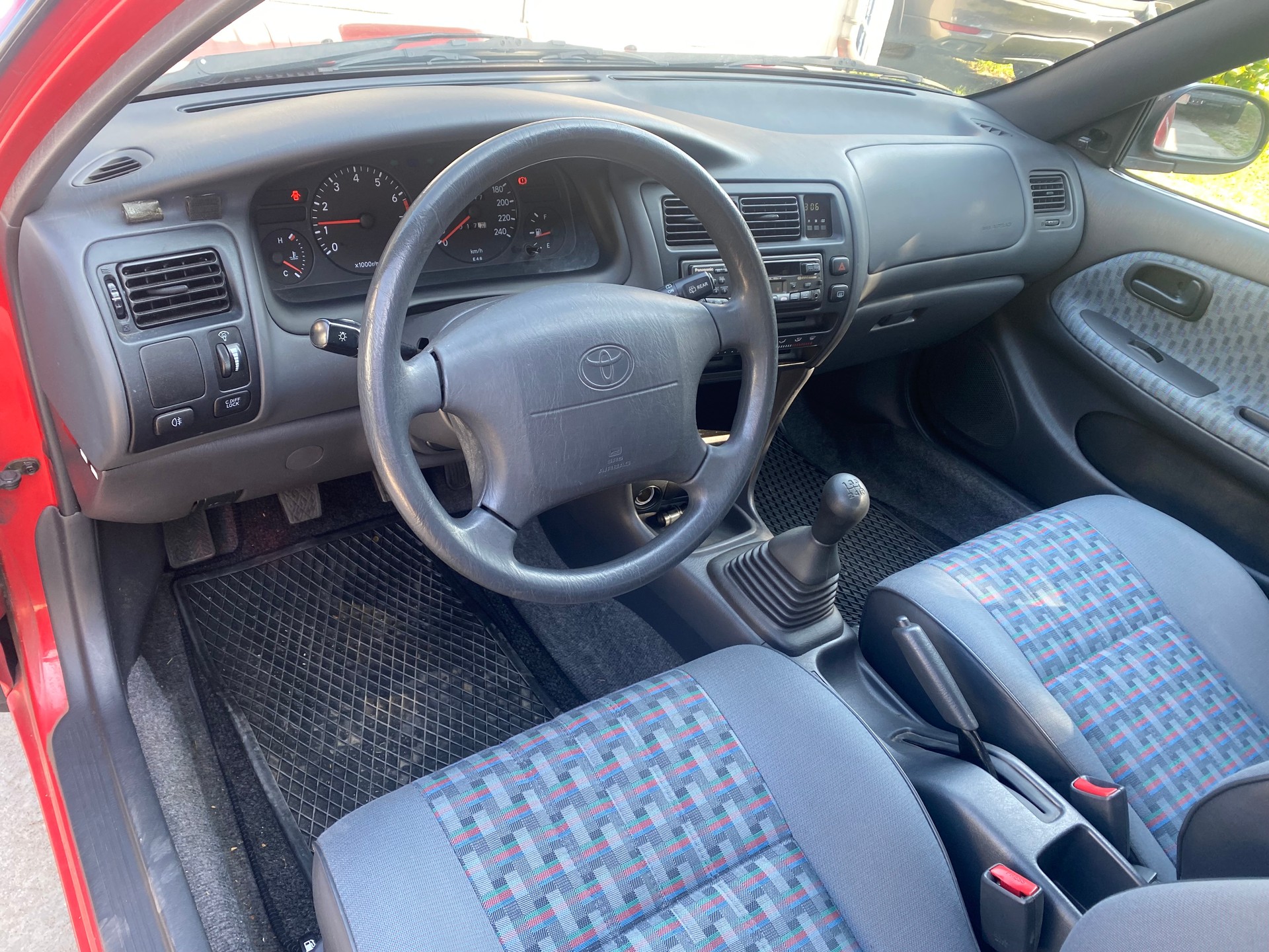 TOYOTA Corolla Sportswagon 1.8 GLi 4x4-image-2