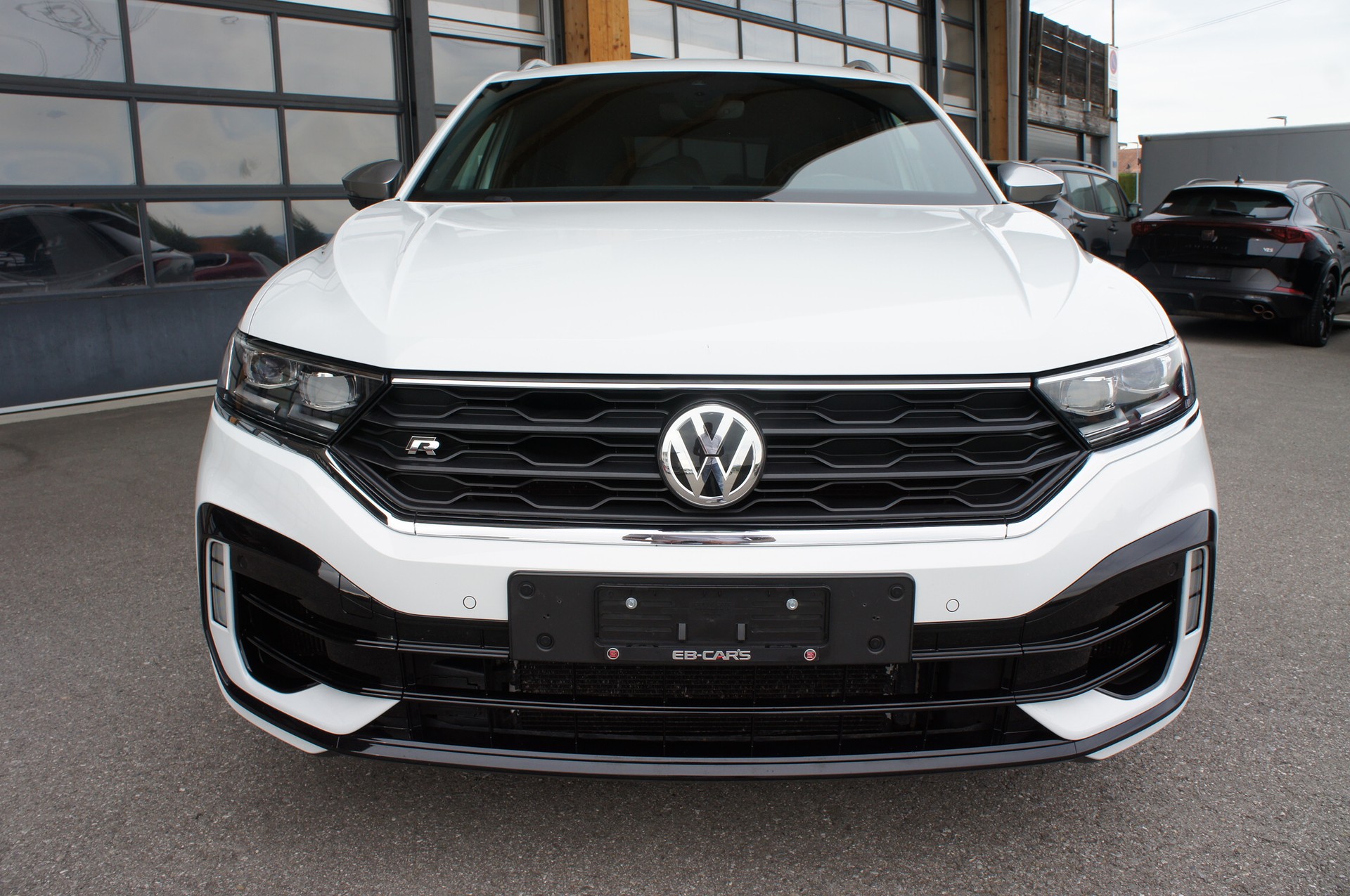 VW T-Roc 2.0 TSI R DSG 4Motion-image-7
