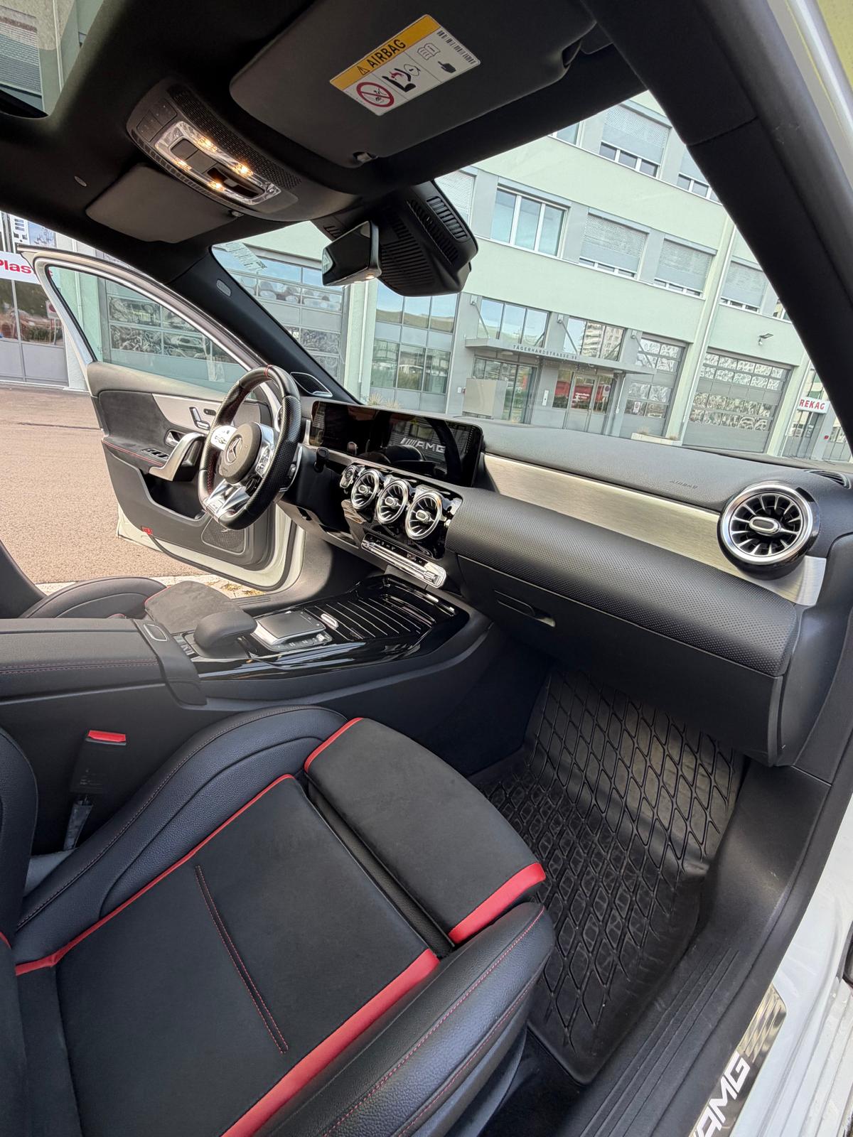 MERCEDES-BENZ A 35 AMG 4matic-image-3