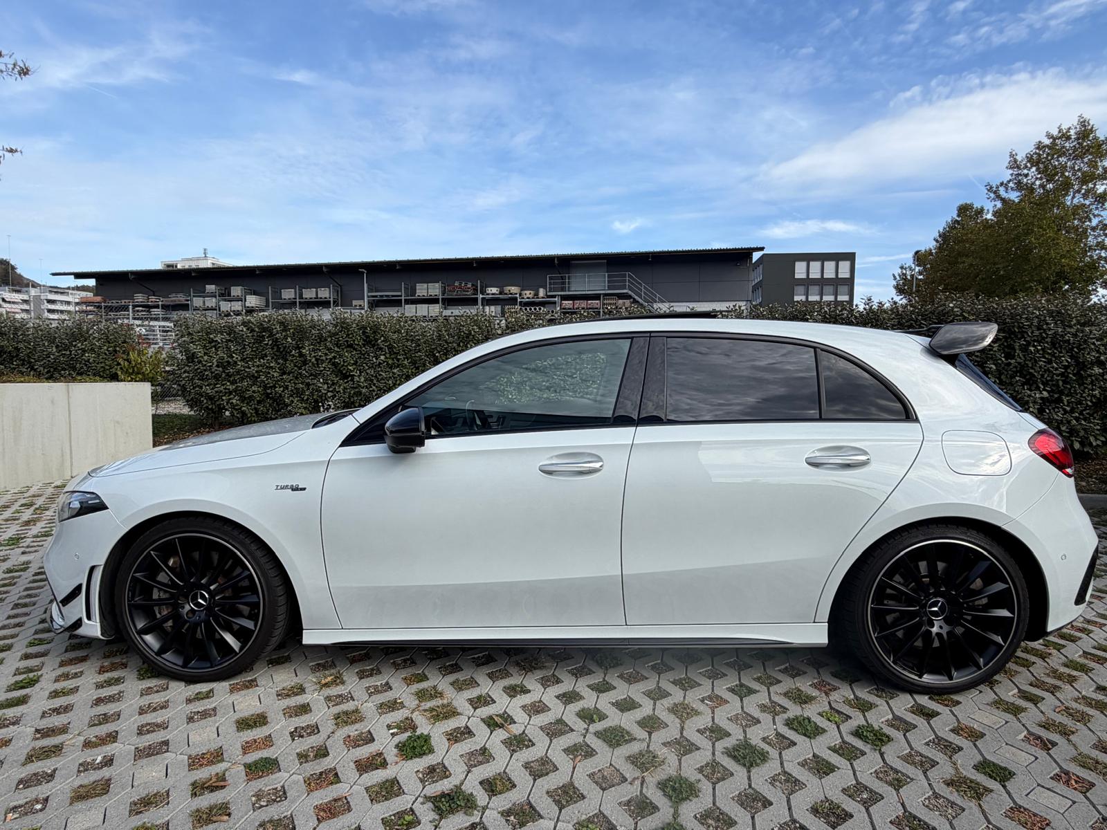 MERCEDES-BENZ A 35 AMG 4matic-image-1