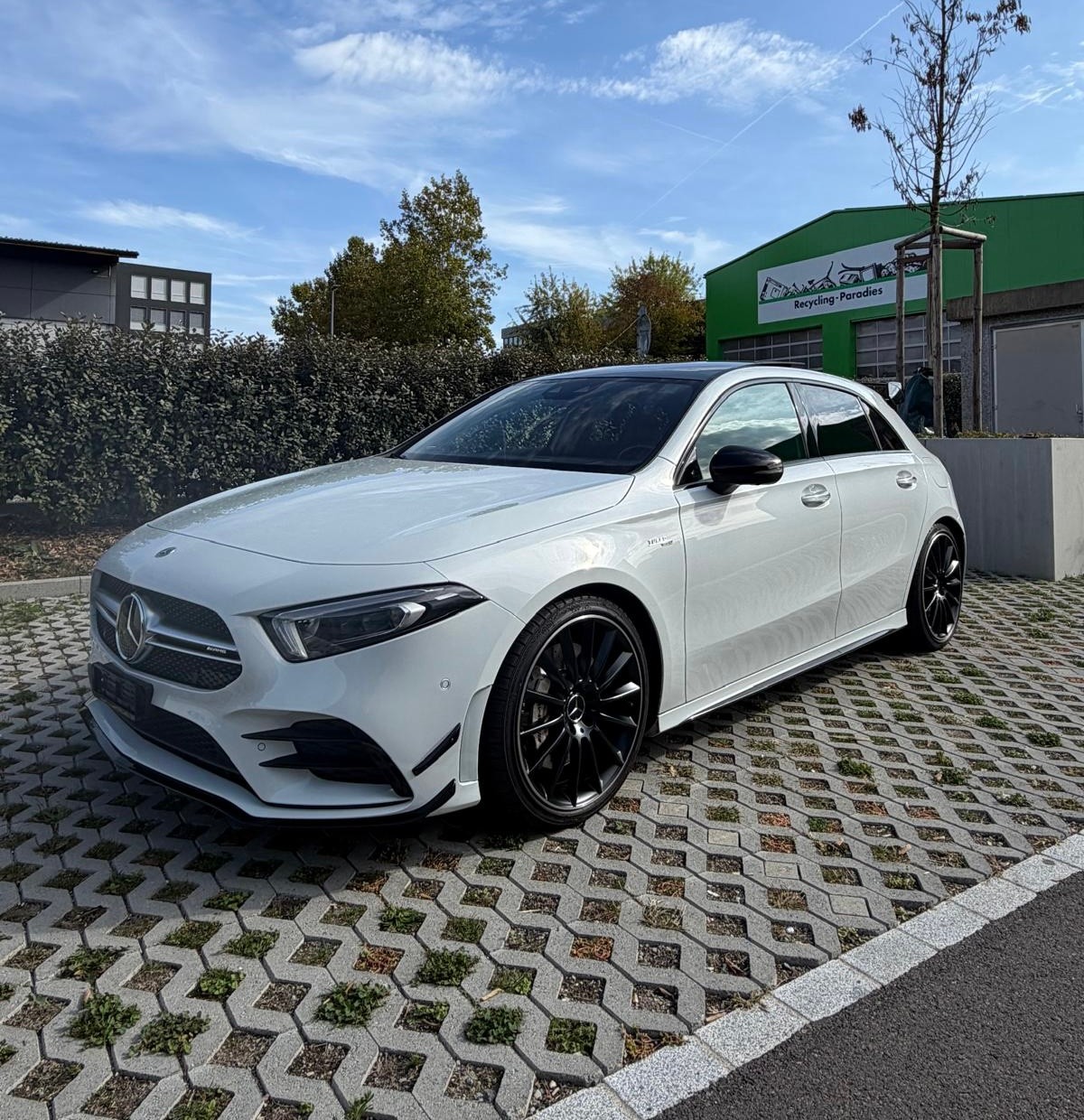 Car photo
