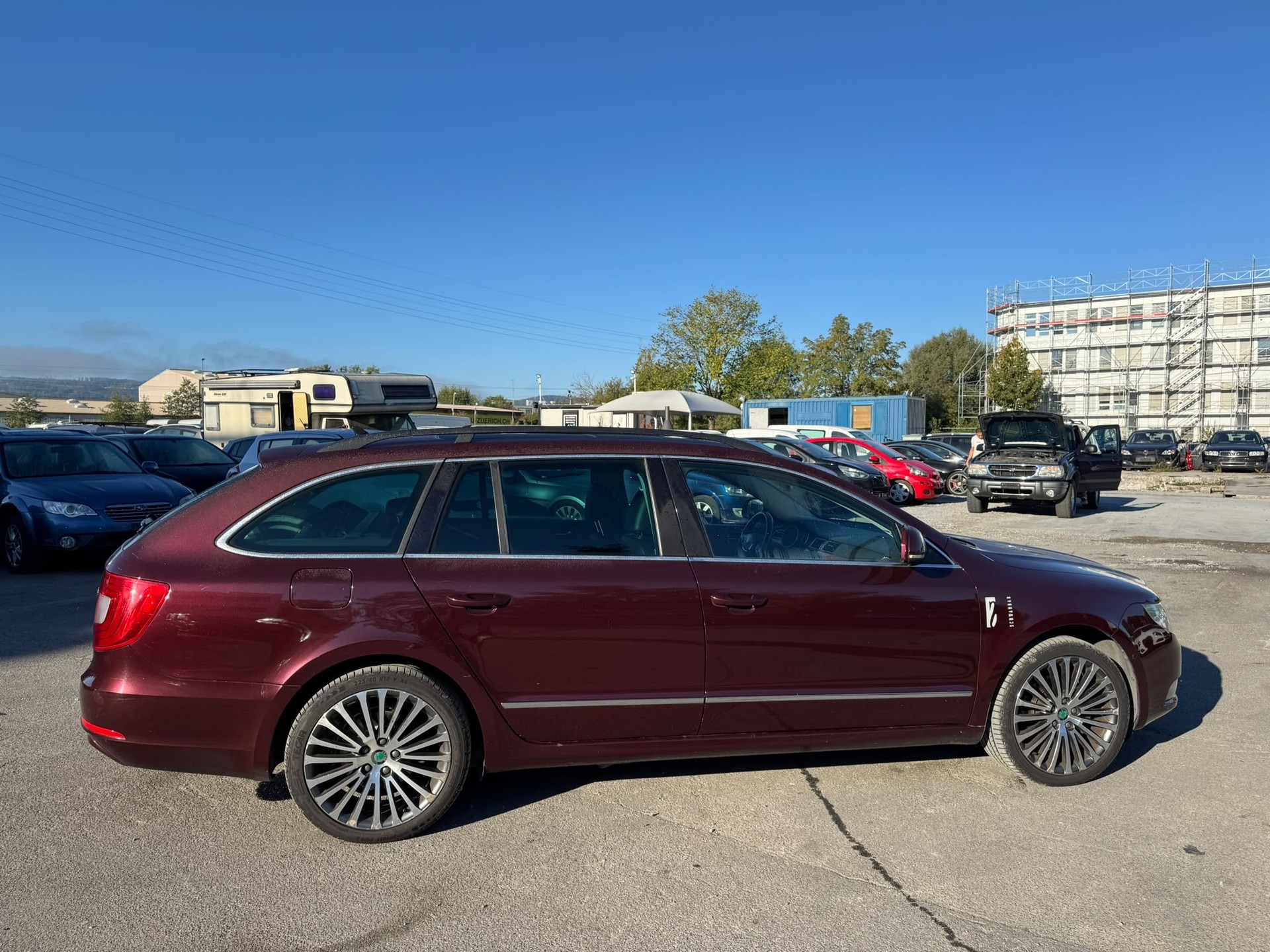 SKODA Superb Combi 2.0 TDi Laurin & Klement 4x4 DSG-image-11