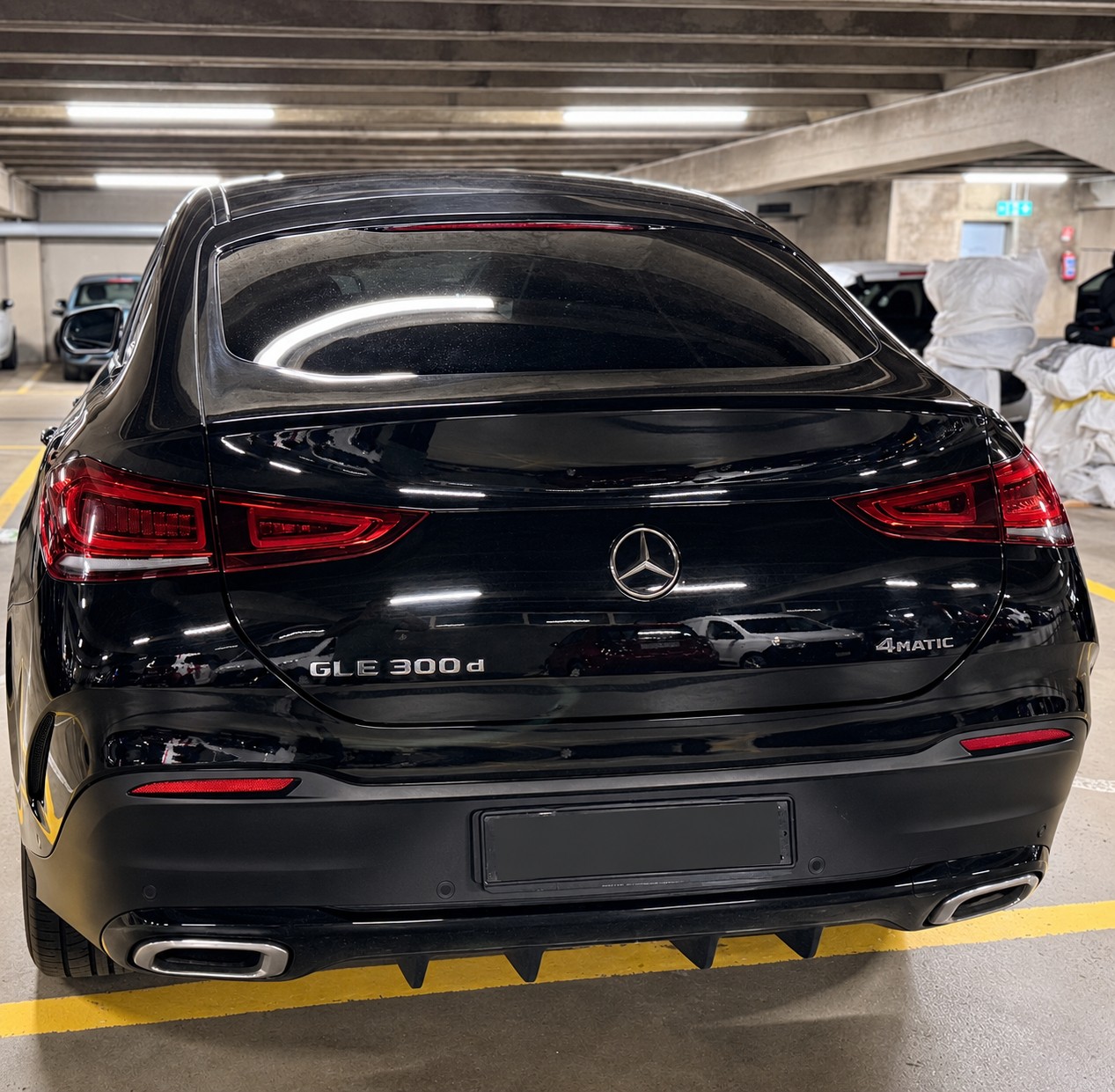 MERCEDES-BENZ GLE 300 d 4matic-image-2