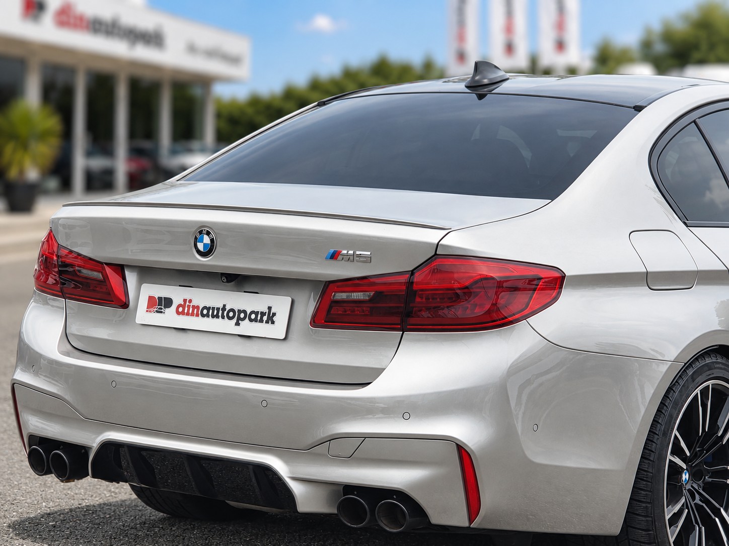 BMW M5 xDrive Drivelogic * CH-Fahrzeug * ohne OPF * Servicegepfelgt *-image-5