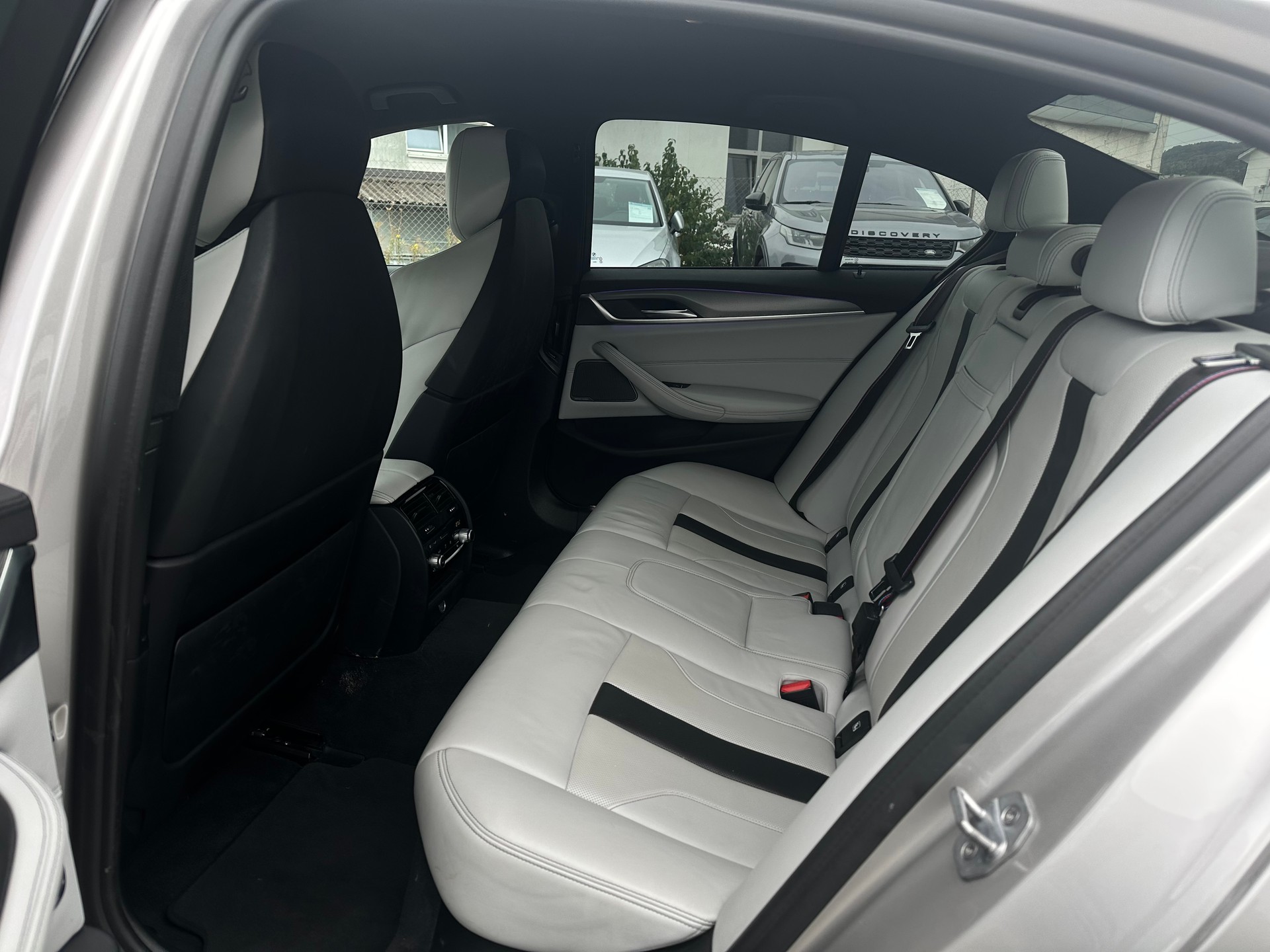 BMW M5 xDrive Drivelogic * CH-Fahrzeug * ohne OPF * Servicegepfelgt *-image-27